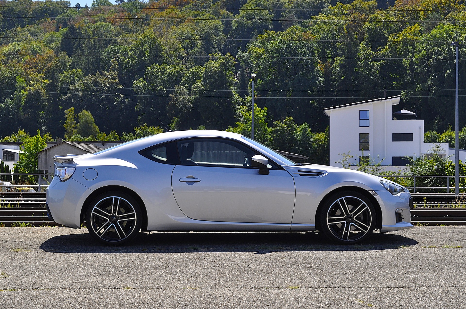 SUBARU BRZ 2.0R-image-6