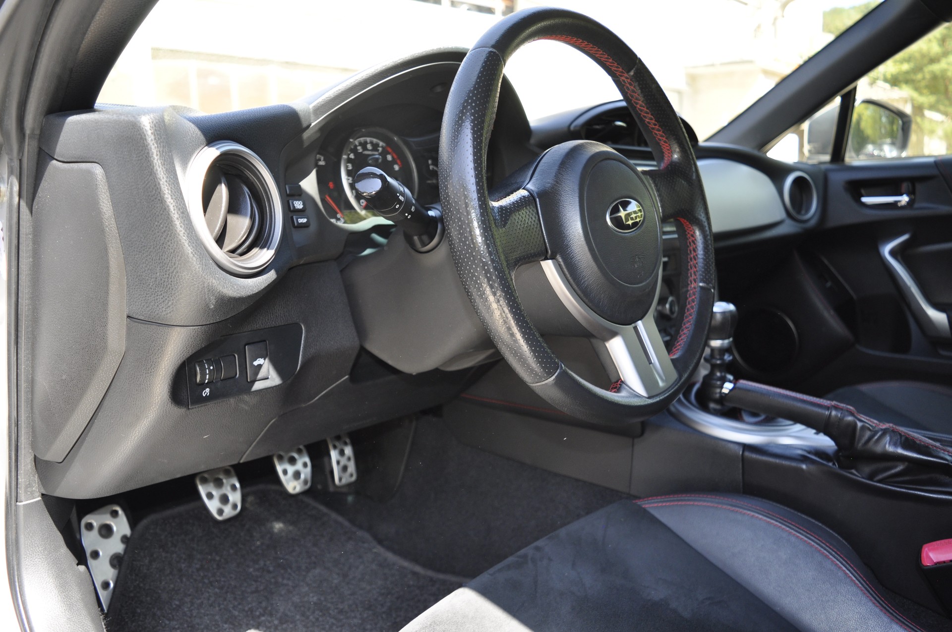 SUBARU BRZ 2.0R-image-8