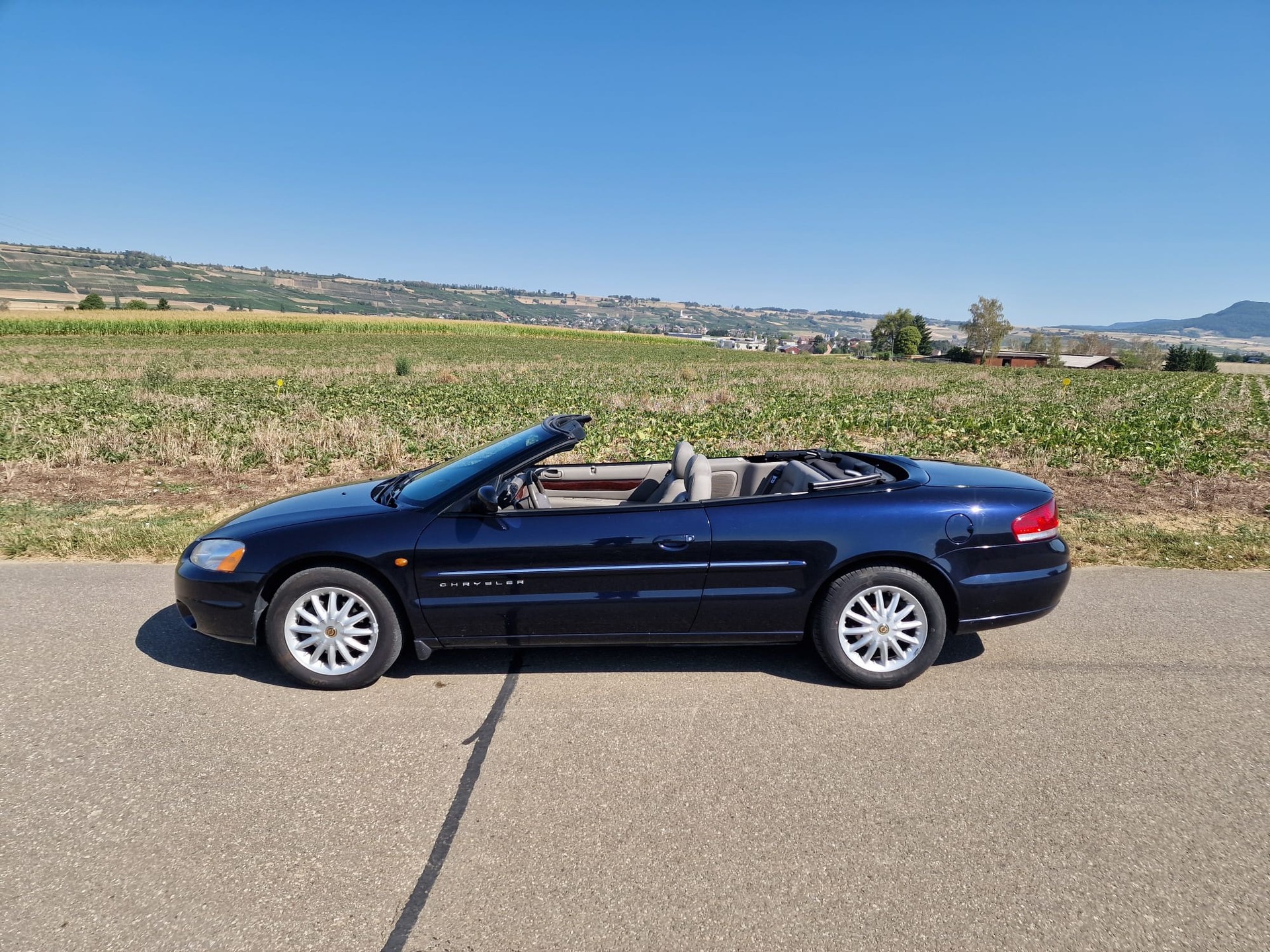 CHRYSLER Sebring 2.7 V6 Touring (LX)-image-0