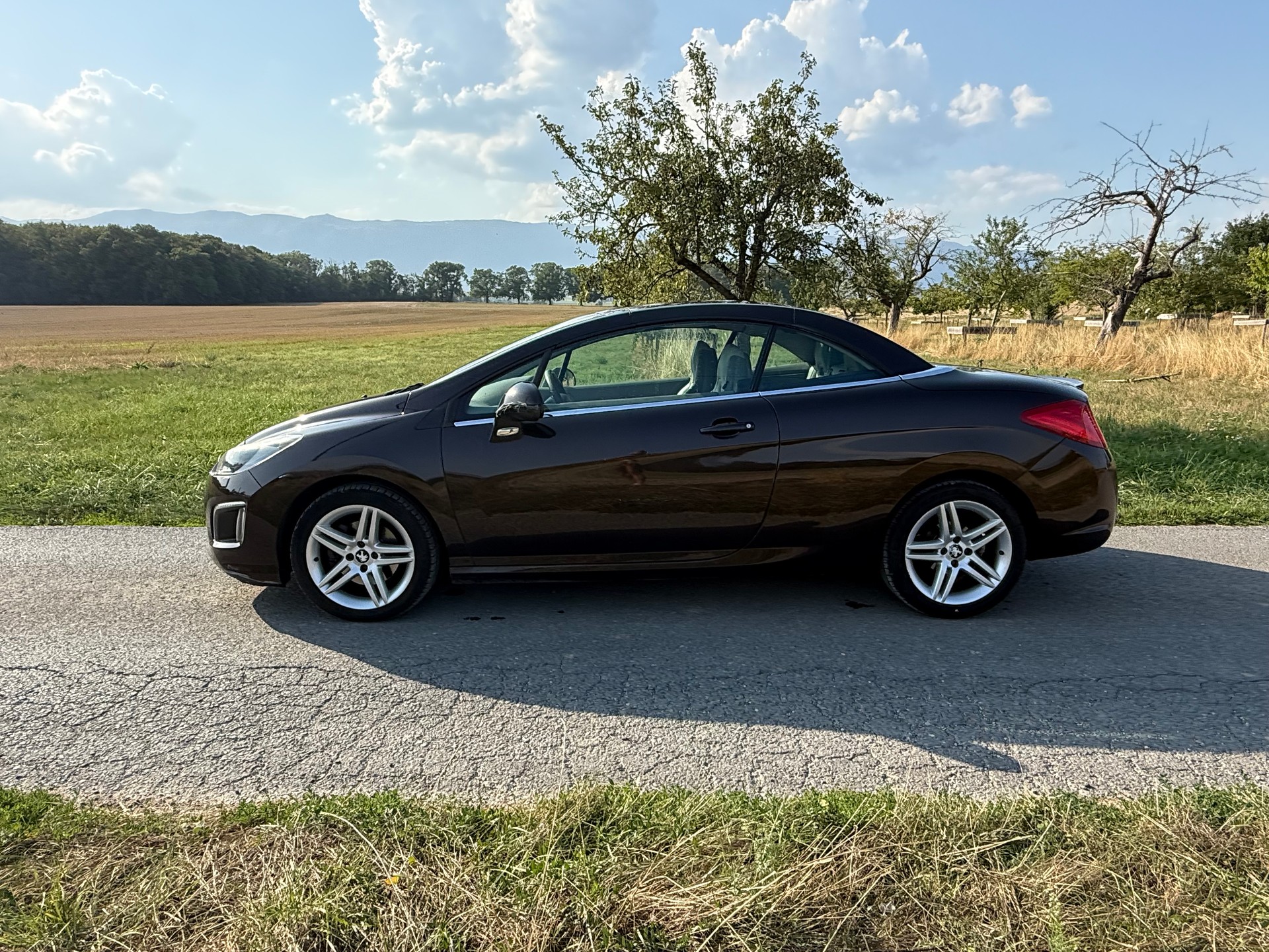 PEUGEOT 308 CC 2.0 HDI Allure-image-3