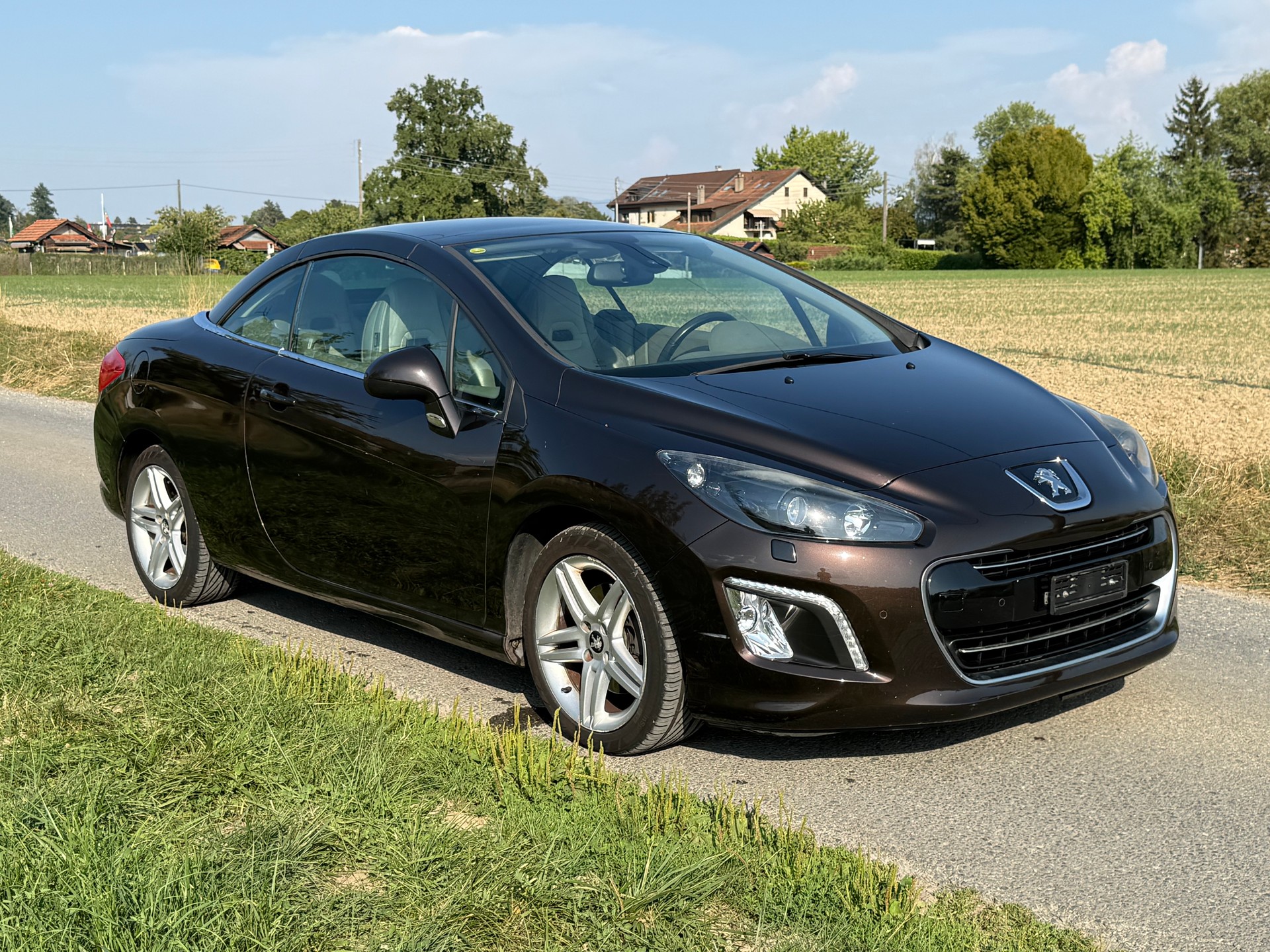 PEUGEOT 308 CC 2.0 HDI Allure-image-0