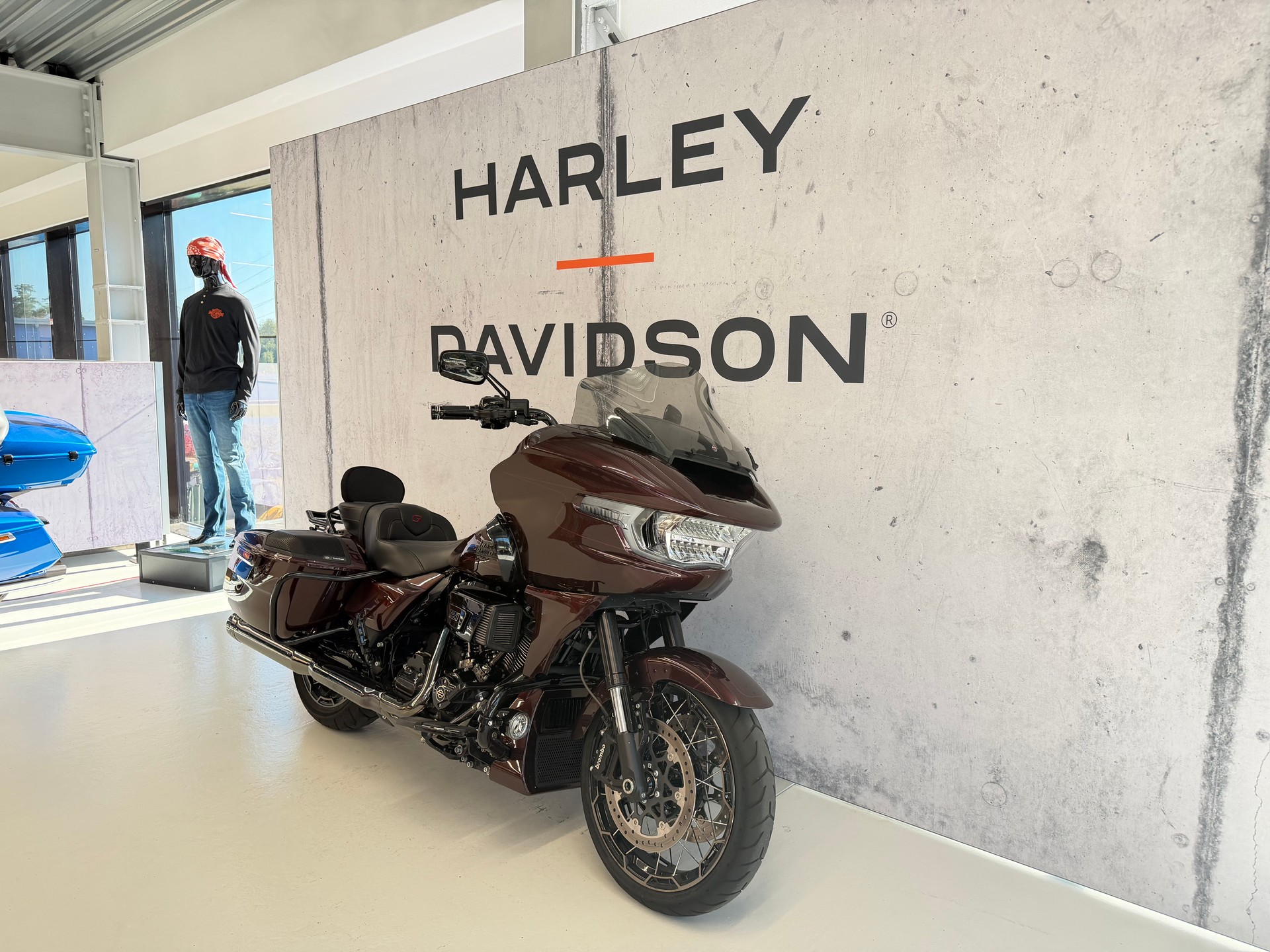 HARLEY-DAVIDSON FLTRXSE Road Glide 121 CVO-showroom-element-1
