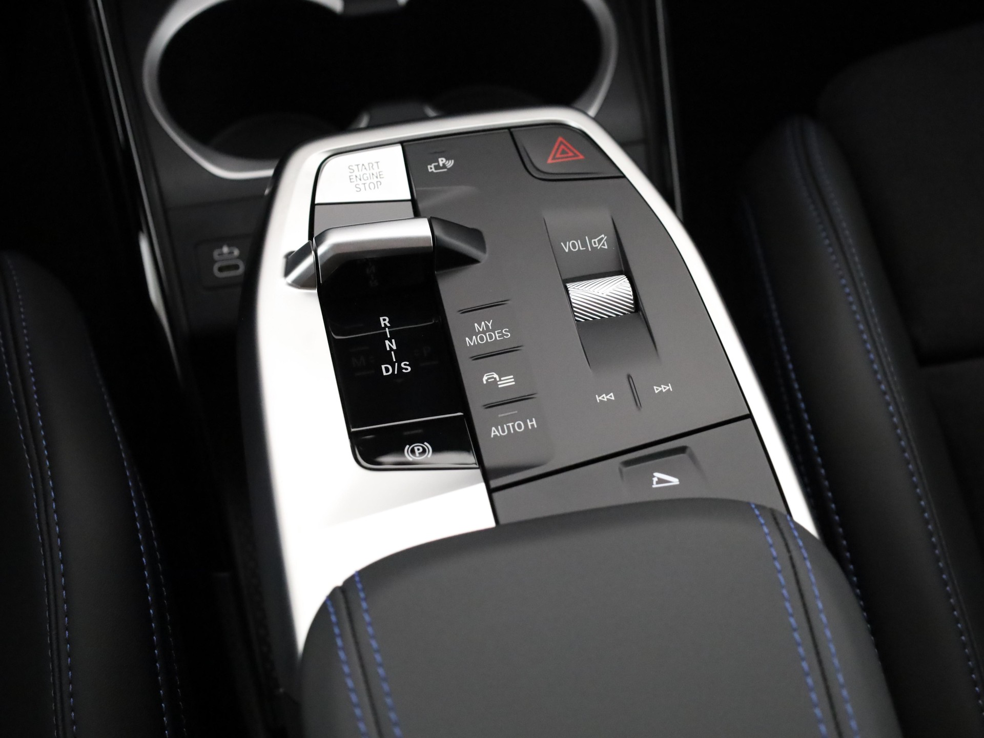 BMW X1 23i xDrive-image-19
