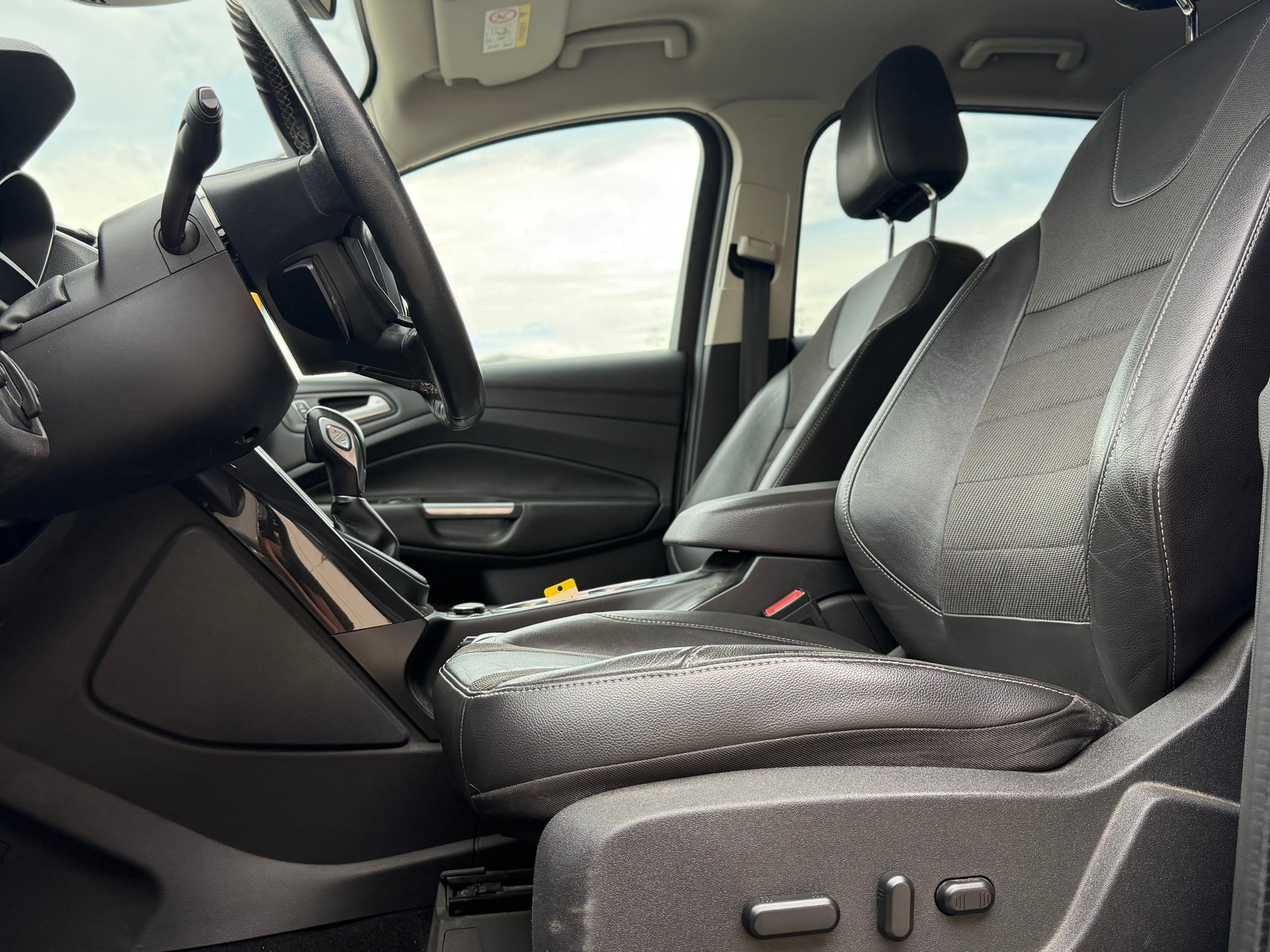 FORD Kuga 1.5 SCTi Titanium S 4WD Automatic-image-6