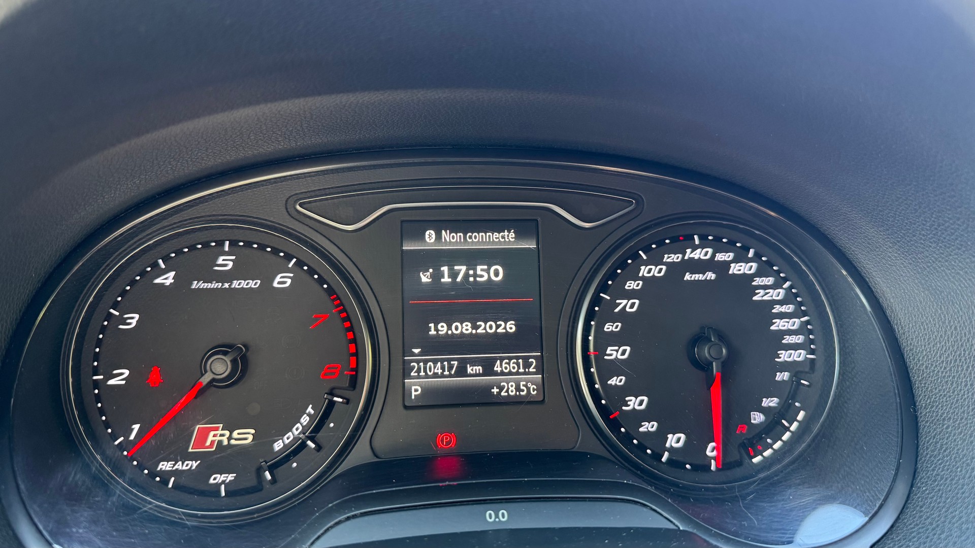 AUDI 2.5 T FSI quattro S-Tronic-image-9