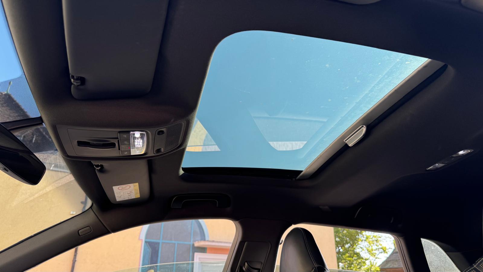 AUDI 2.5 T FSI quattro S-Tronic-image-5