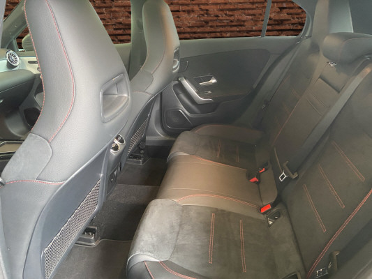 MERCEDES-BENZ A 180-image-13
