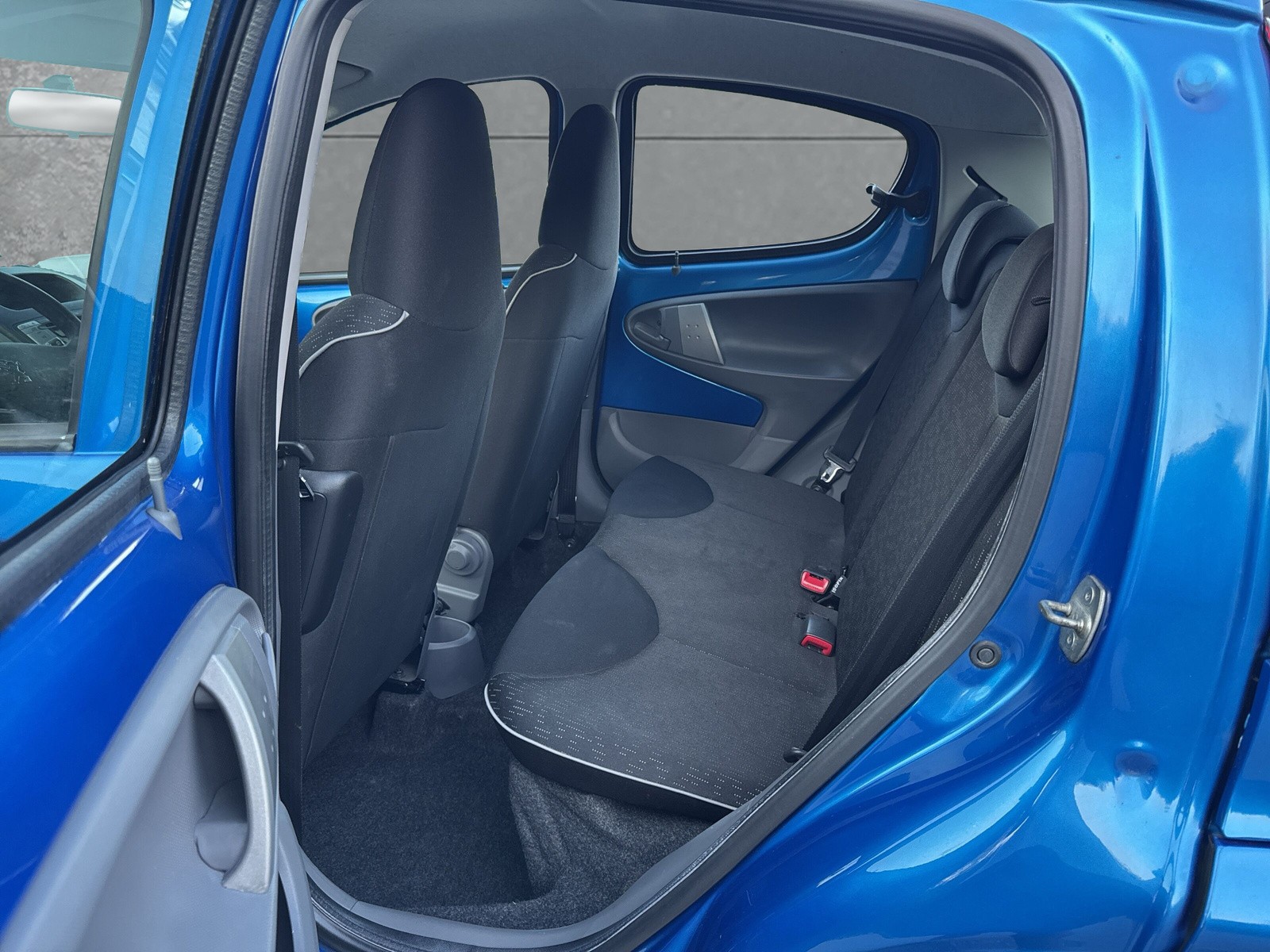 PEUGEOT 107 1.0 Trendy BMP5-image-10