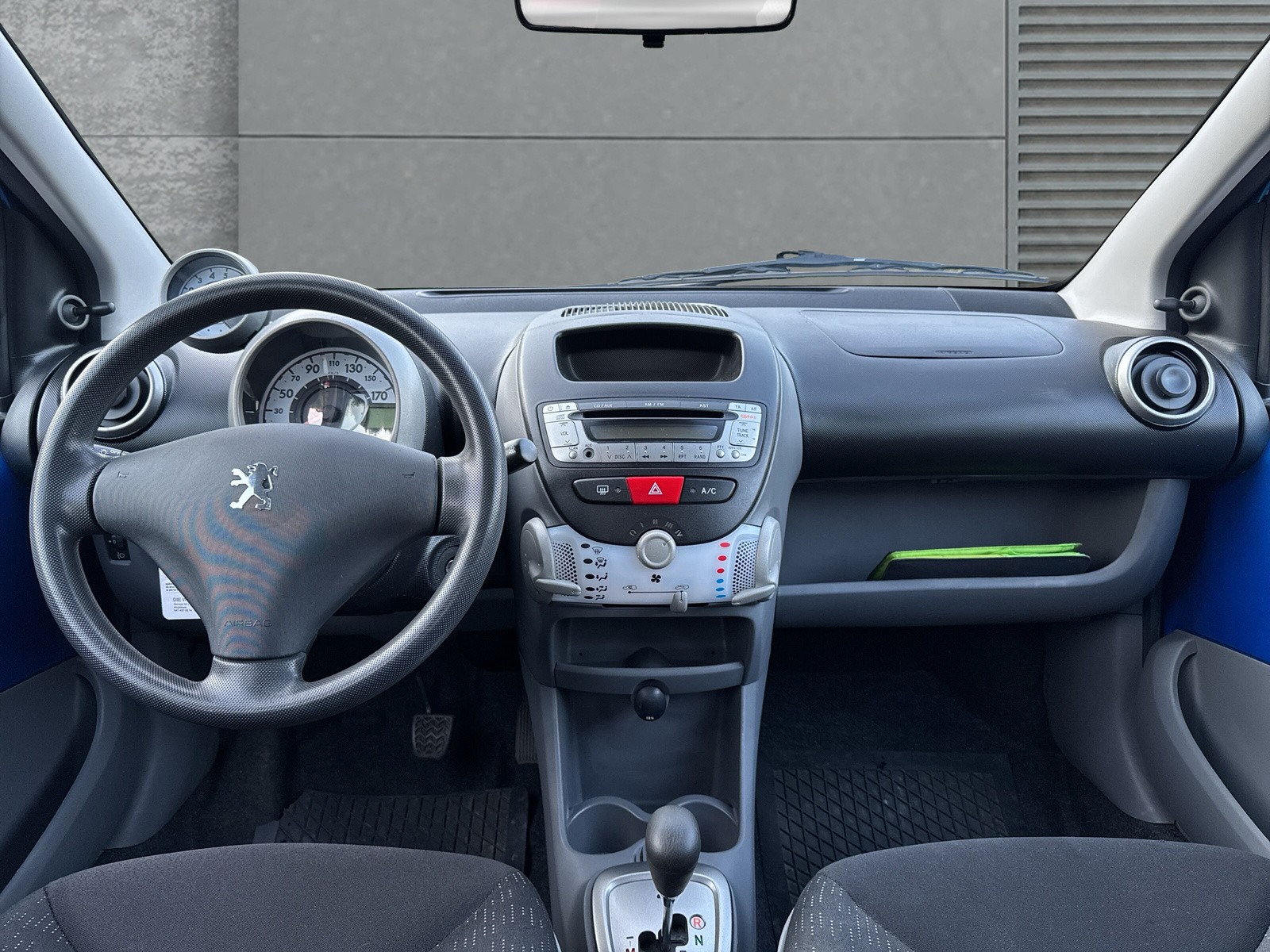 PEUGEOT 107 1.0 Trendy BMP5-image-11