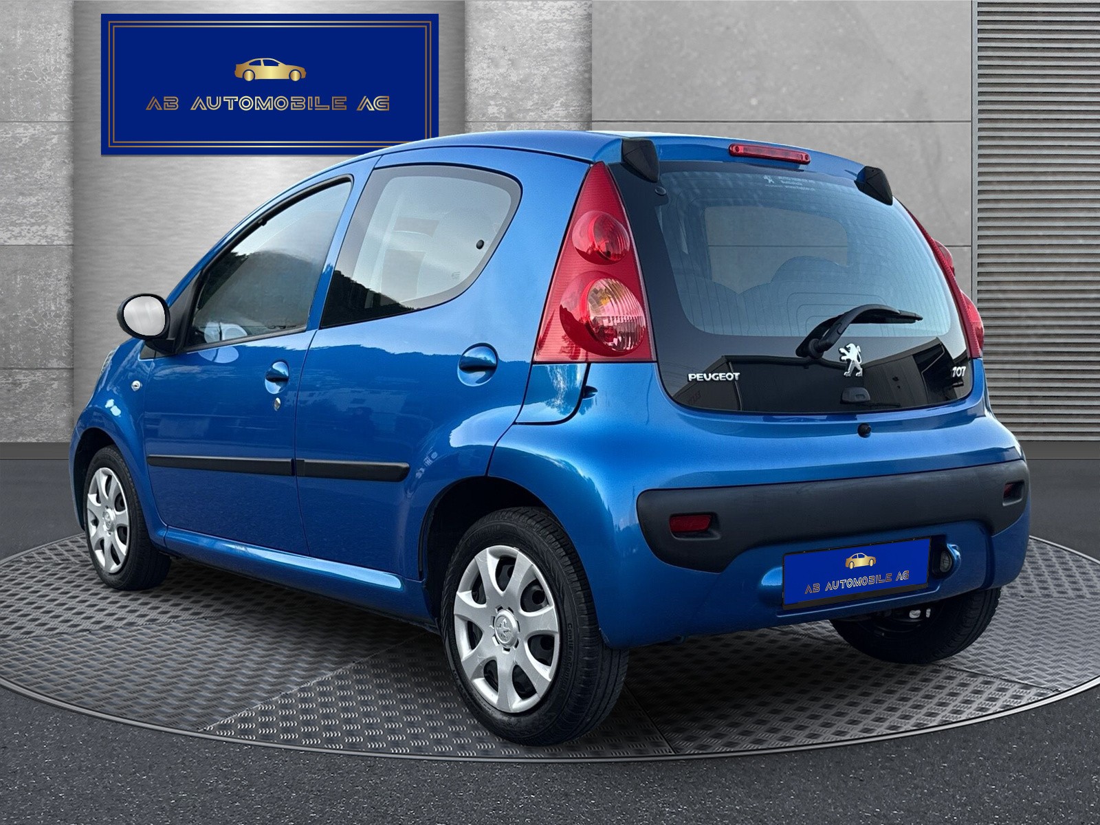 PEUGEOT 107 1.0 Trendy BMP5-image-4