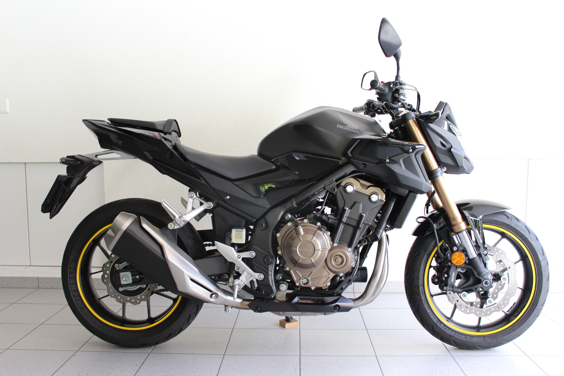HONDA CB 500 F
