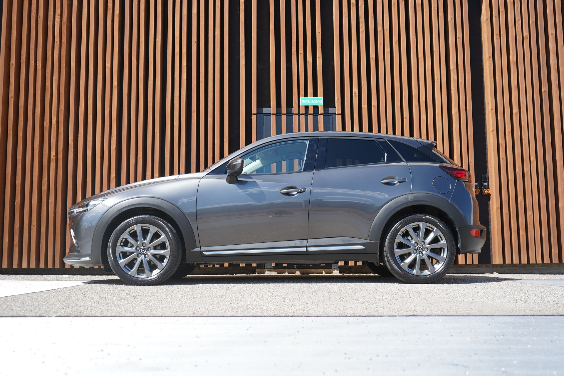 MAZDA CX-3 SKYACTIV-G 121 REVOLUTION FWD AUTOMAT l 121 PS-image-1