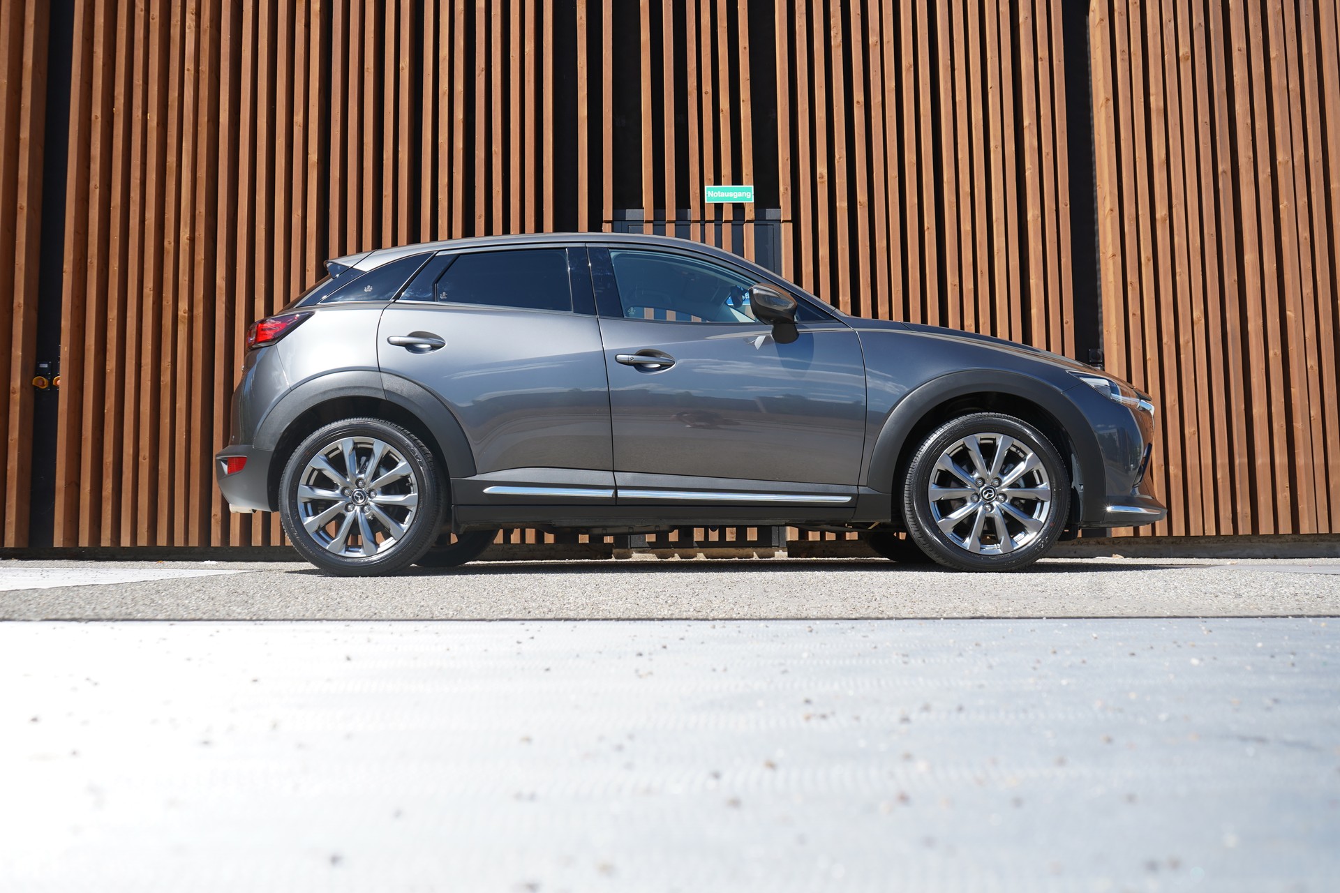 MAZDA CX-3 SKYACTIV-G 121 REVOLUTION FWD AUTOMAT l 121 PS-image-0