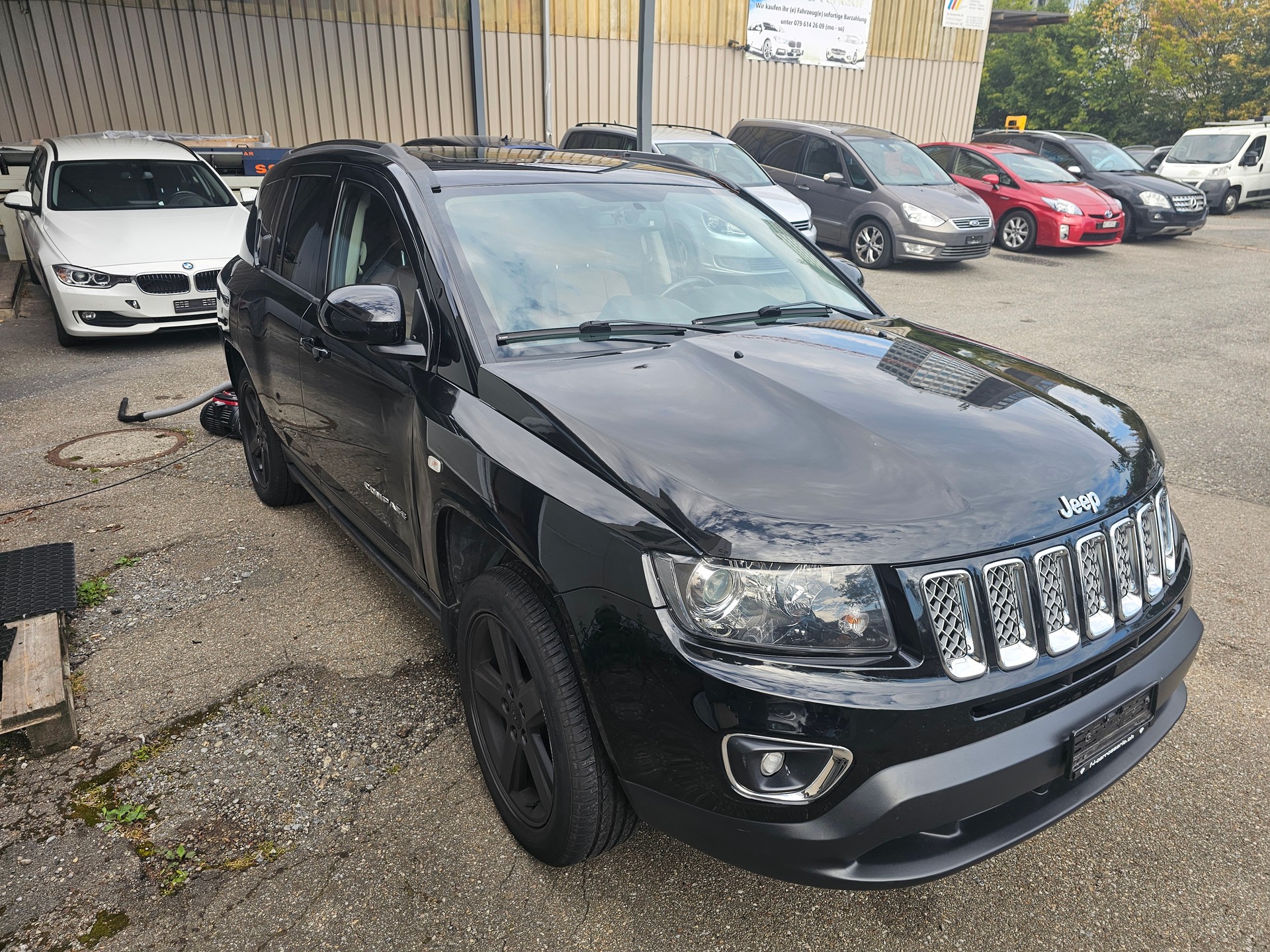 JEEP Compass 2.4 Limited Automatic-image-2