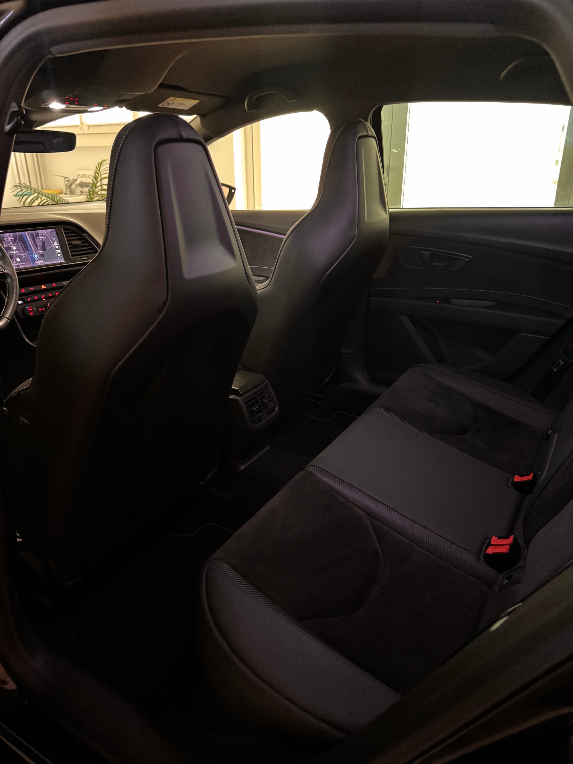 SEAT Leon 2.0 TSI SWISS Cupra 290 DSG*CH-Fahrzeug*-image-11