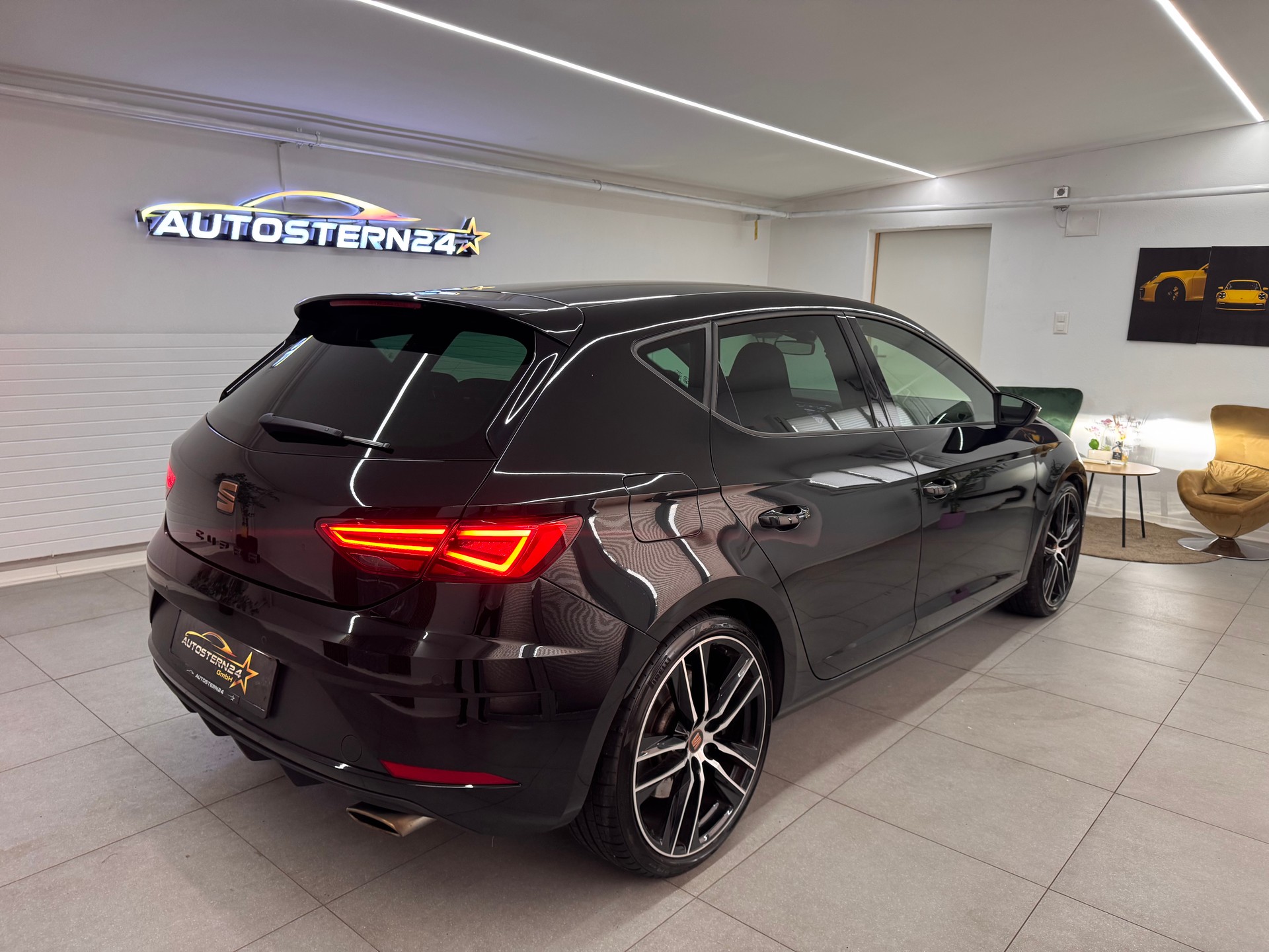 SEAT Leon 2.0 TSI SWISS Cupra 290 DSG*CH-Fahrzeug*-image-4