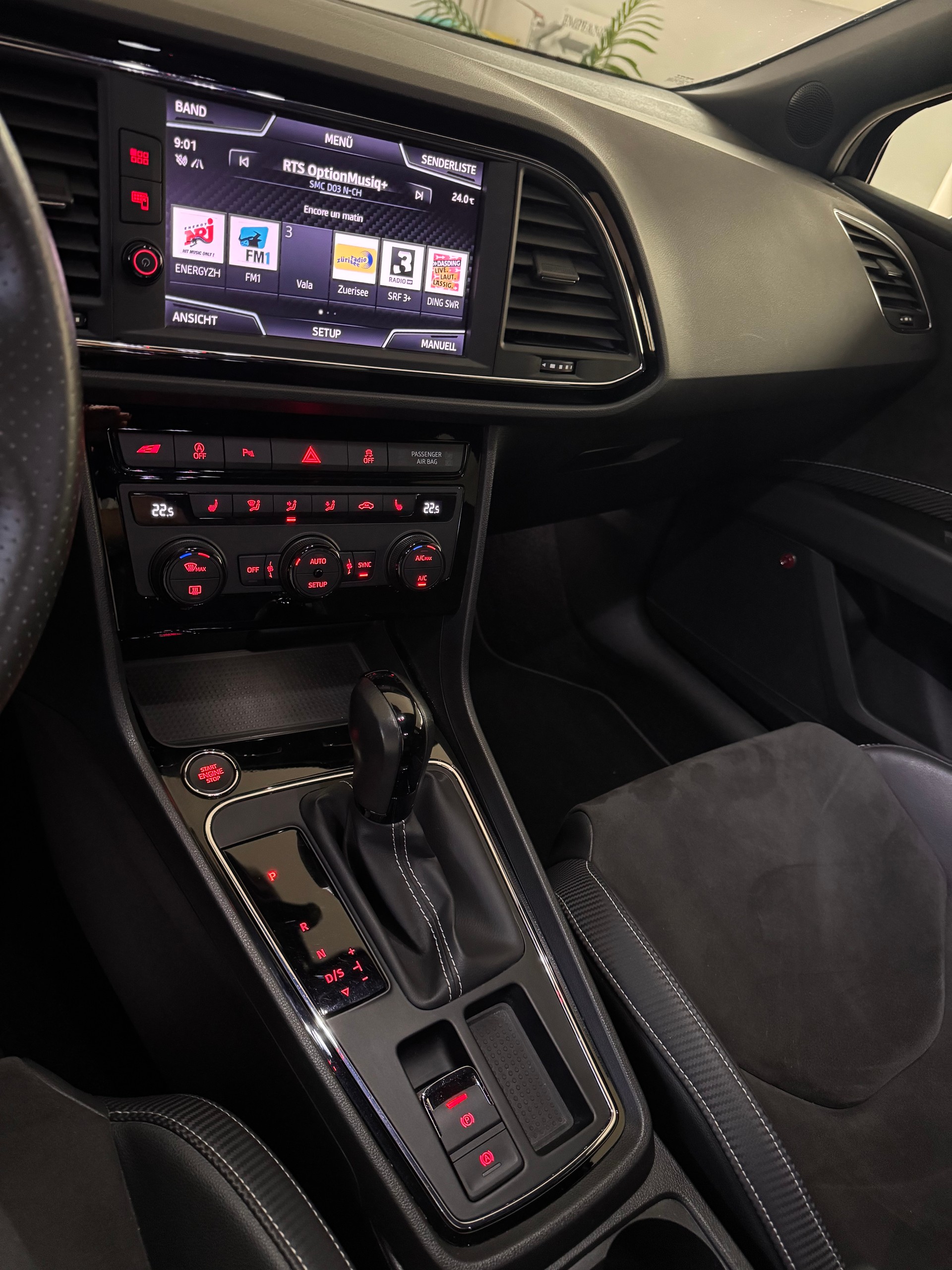 SEAT Leon 2.0 TSI SWISS Cupra 290 DSG*CH-Fahrzeug*-image-14