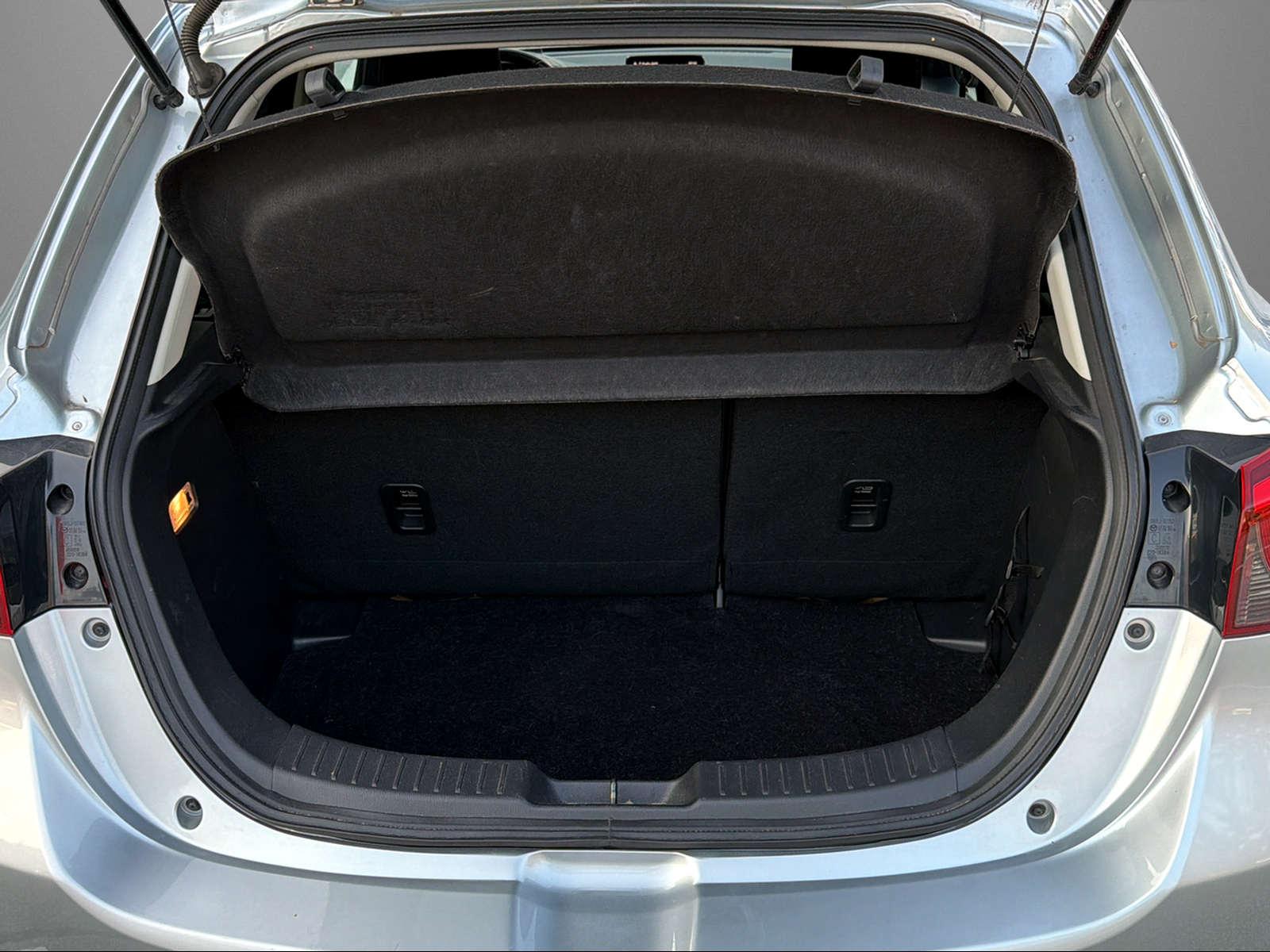 MAZDA 2 1.5 115 Revolution-image-7