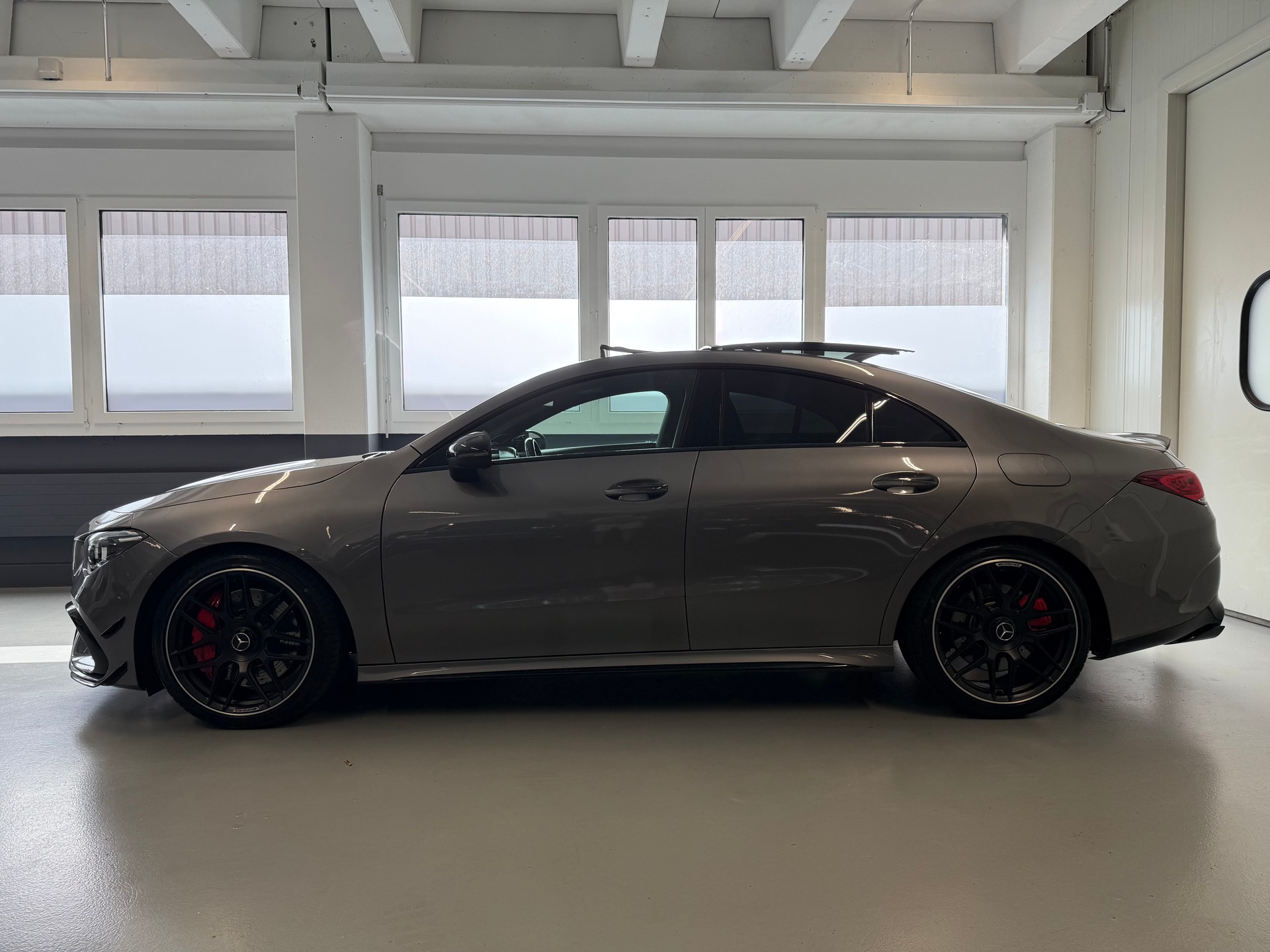 MERCEDES-BENZ CLA 45 S AMG 4Matic+ 8G-DCT-image-2
