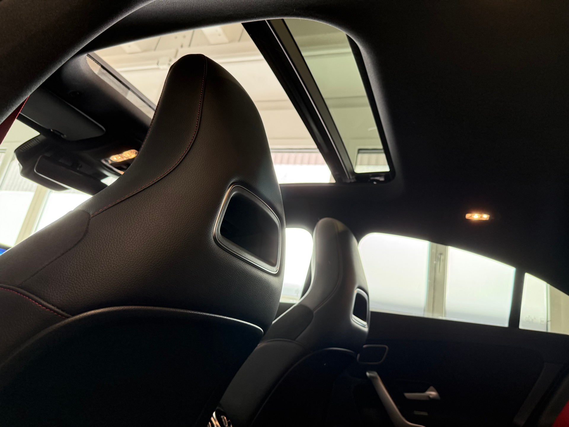 MERCEDES-BENZ CLA 45 S AMG 4Matic+ 8G-DCT-image-22