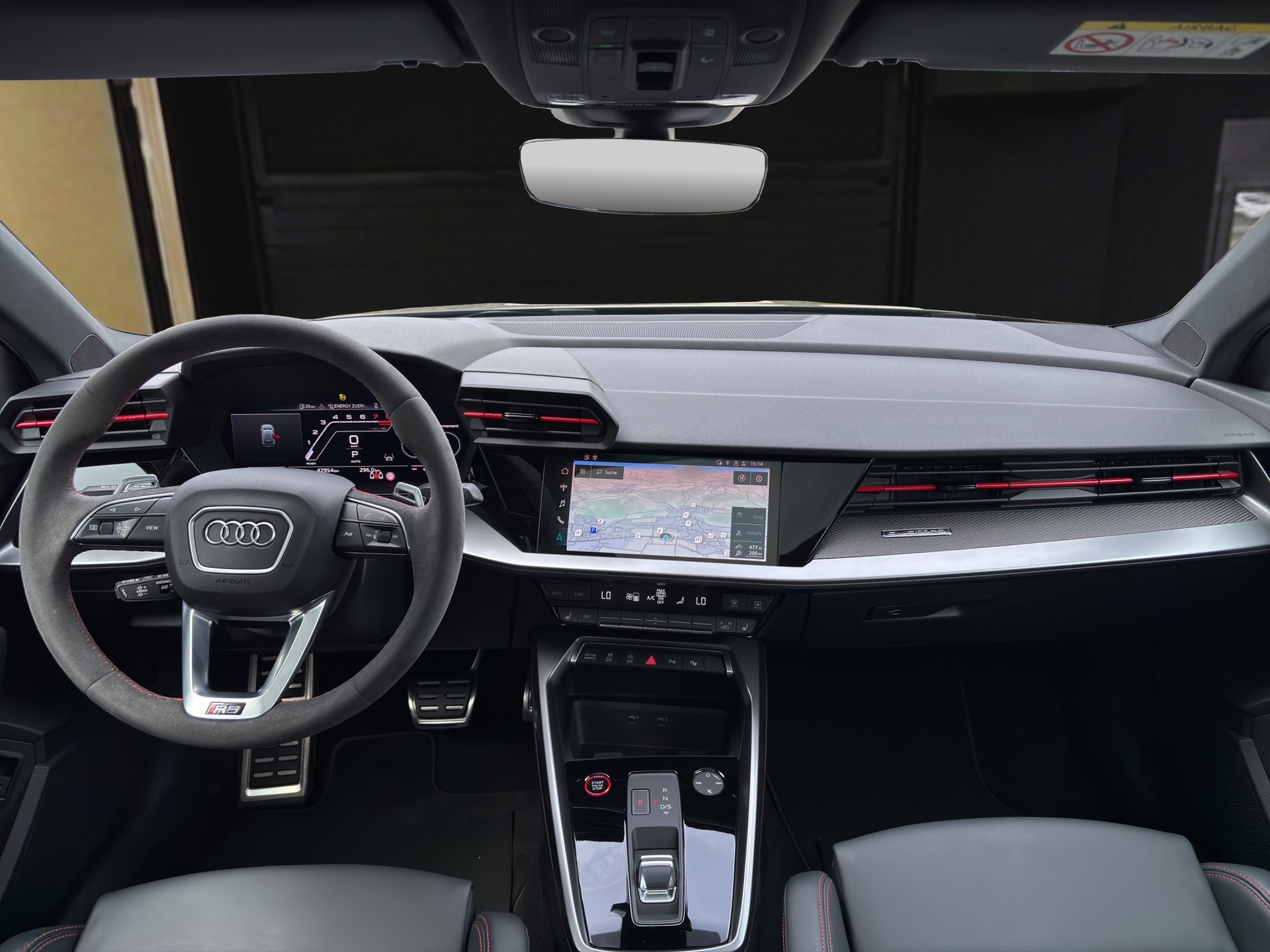 AUDI RS3 Sportback 2.5 TFSI quattro S-Tronic-image-11