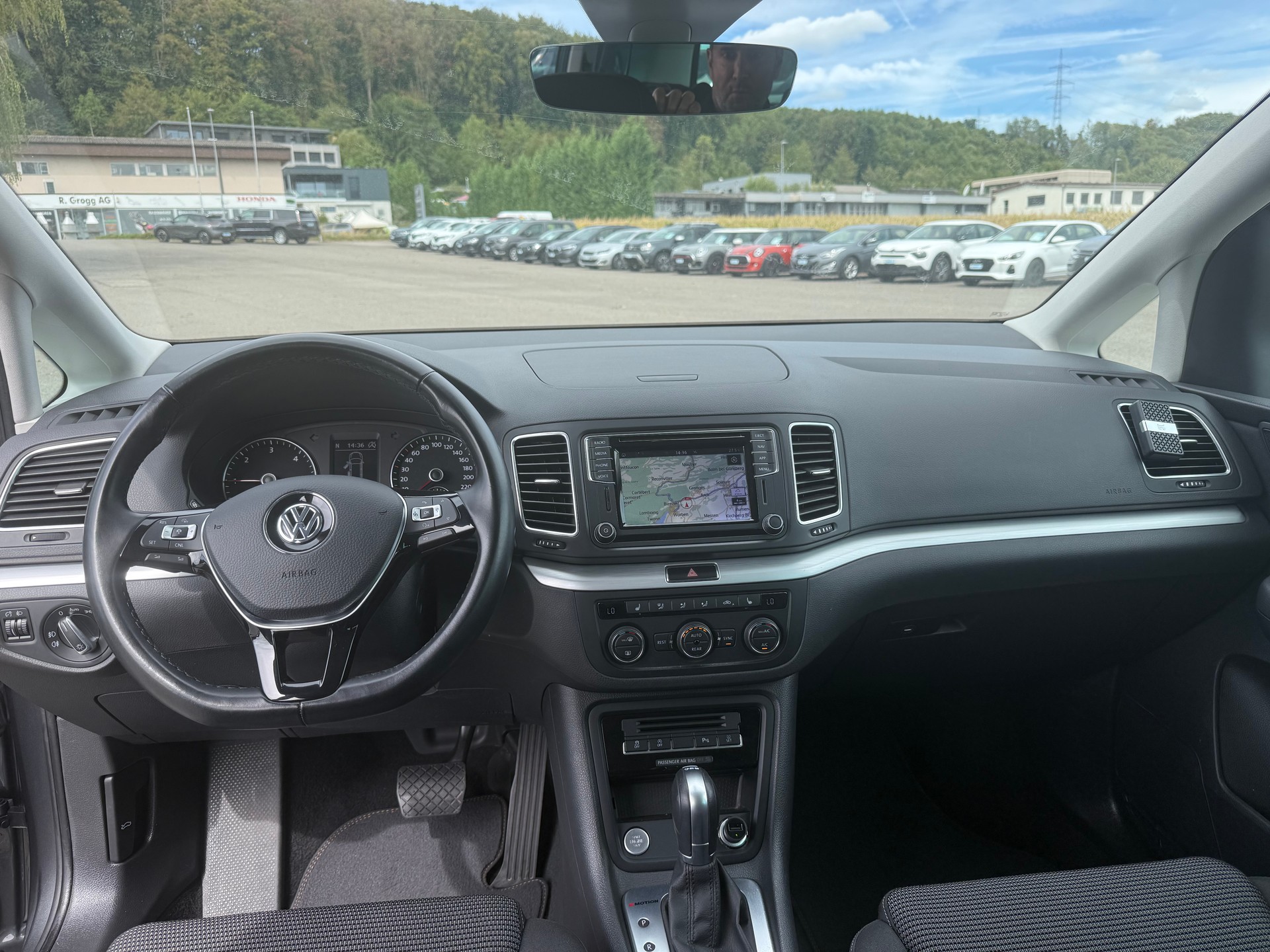 VW Sharan 2.0 TDI BMT Comfortline 4Motion DSG-image-8