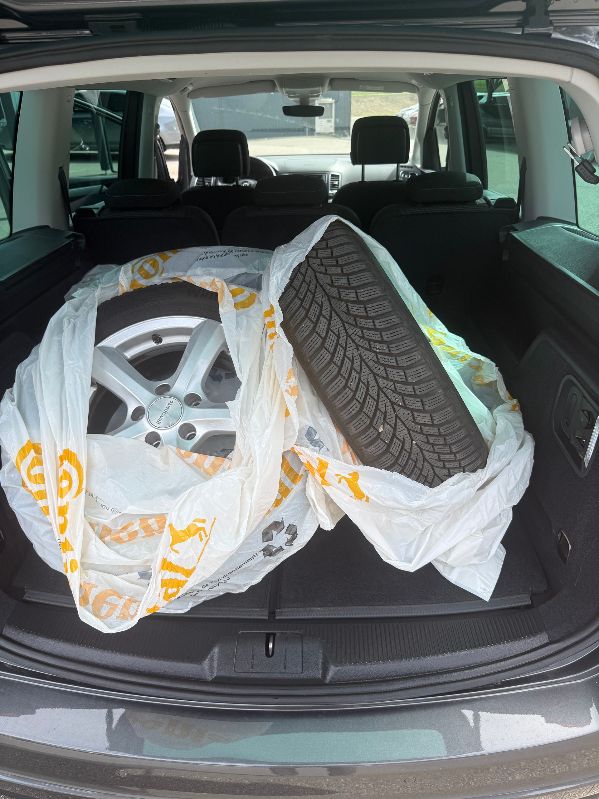 VW Sharan 2.0 TDI BMT Comfortline 4Motion DSG-image-11