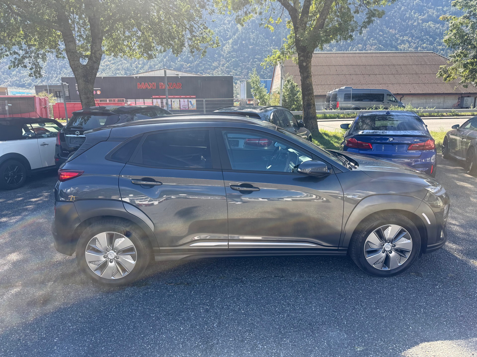 HYUNDAI 64 kWh Electric Bluelink Edition-image-1