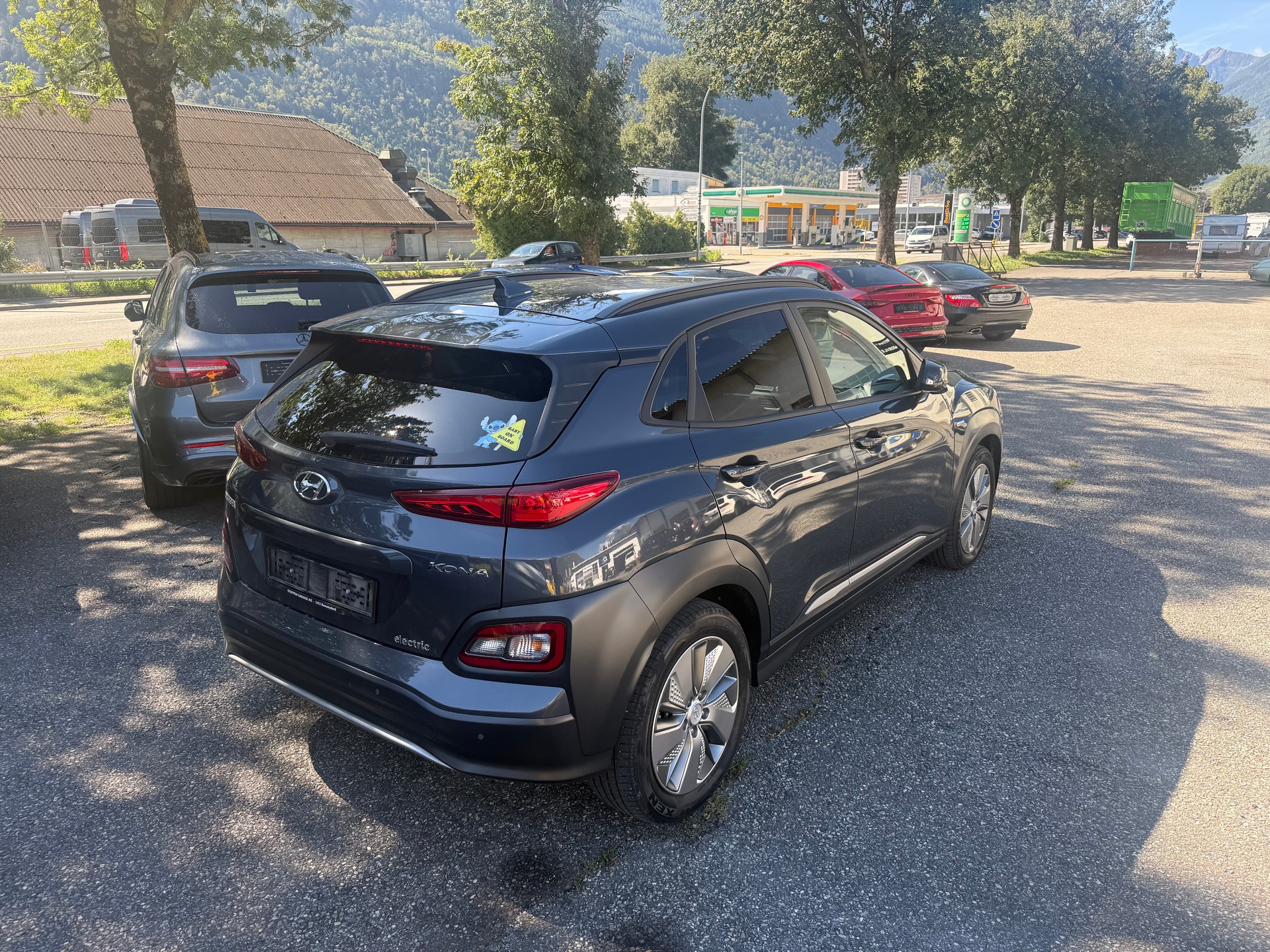 HYUNDAI 64 kWh Electric Bluelink Edition-image-2