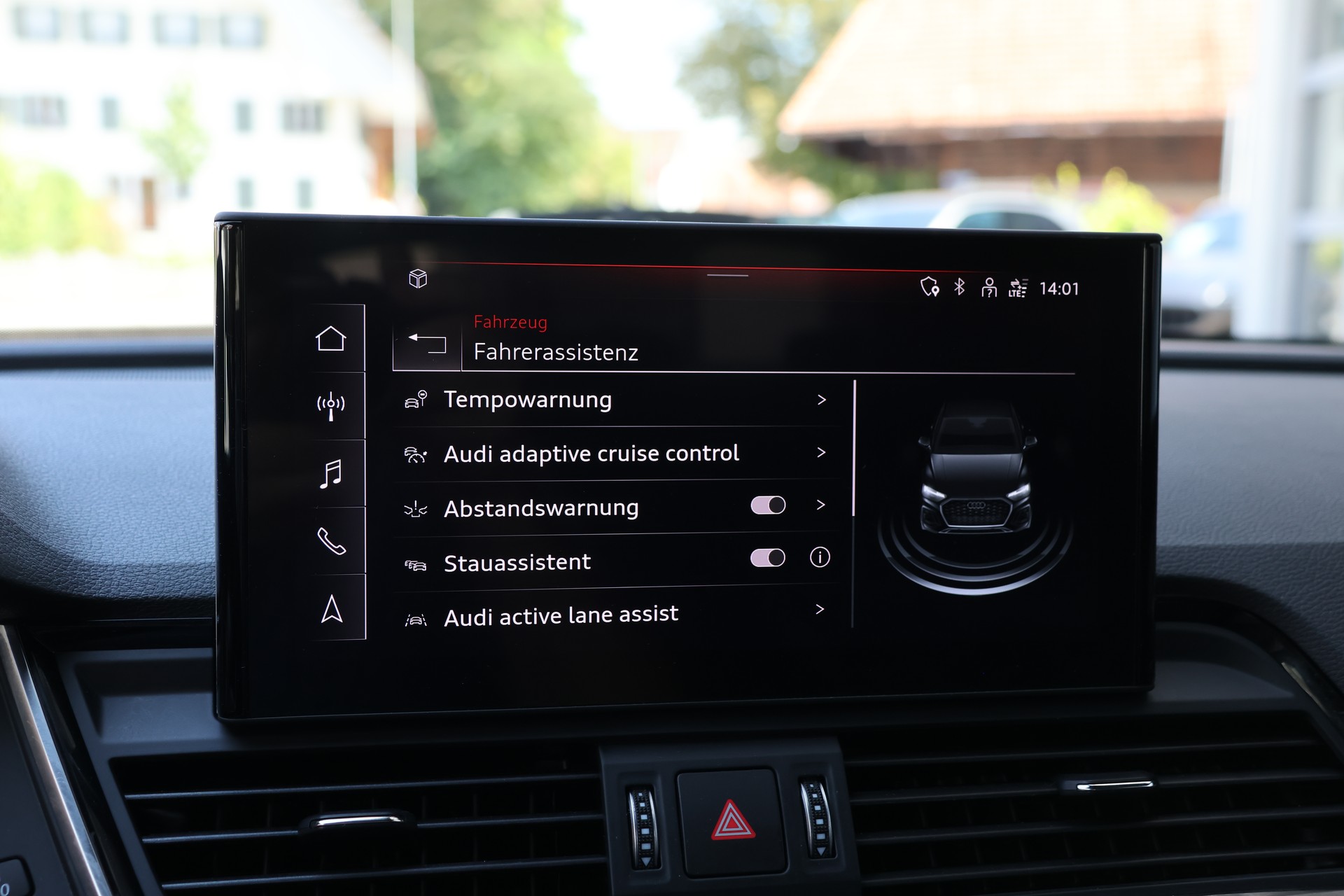 AUDI Q5 Sportback 40 TDI Blackedition quattro S-tronic (CH)-image-23