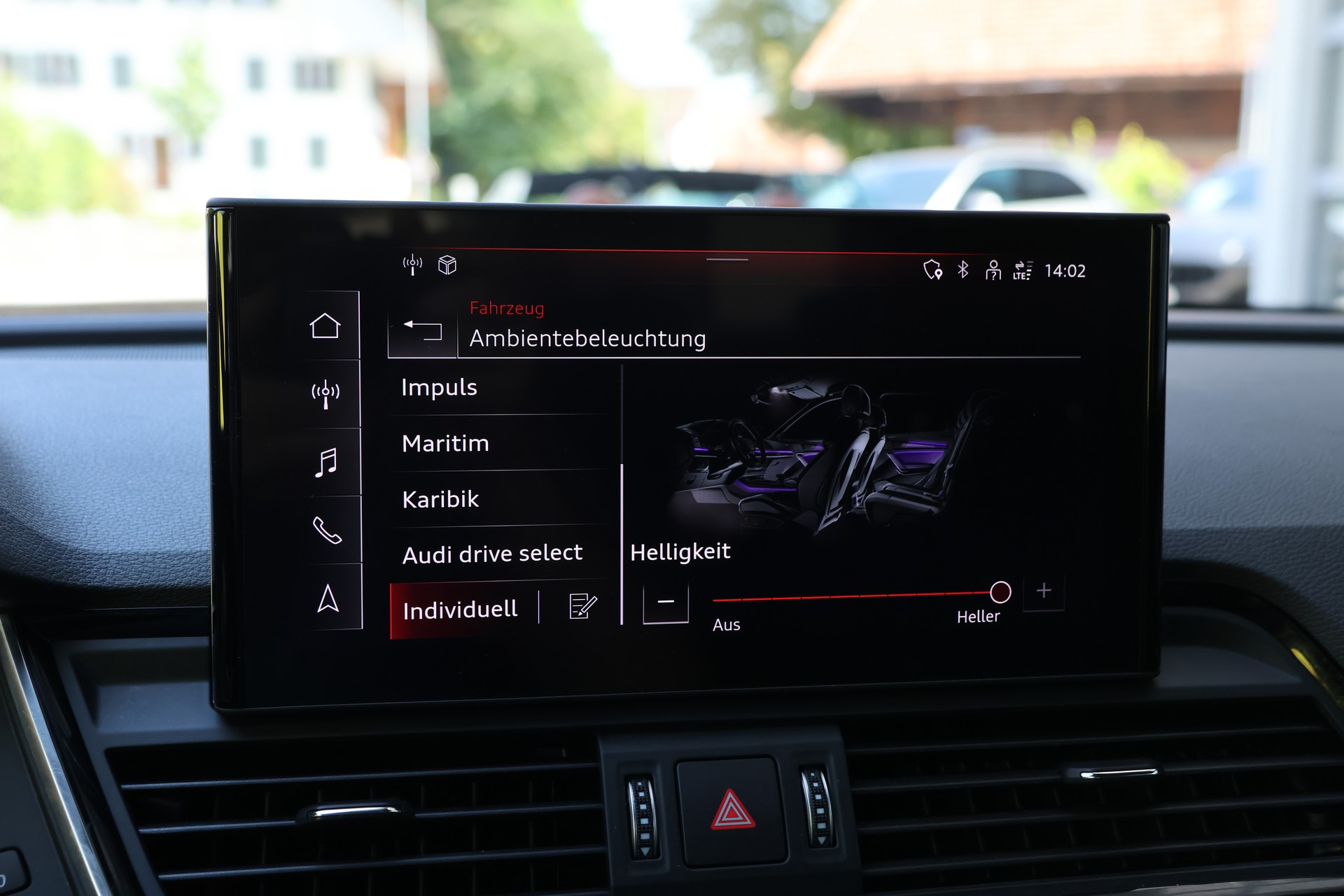 AUDI Q5 Sportback 40 TDI Blackedition quattro S-tronic (CH)-image-25