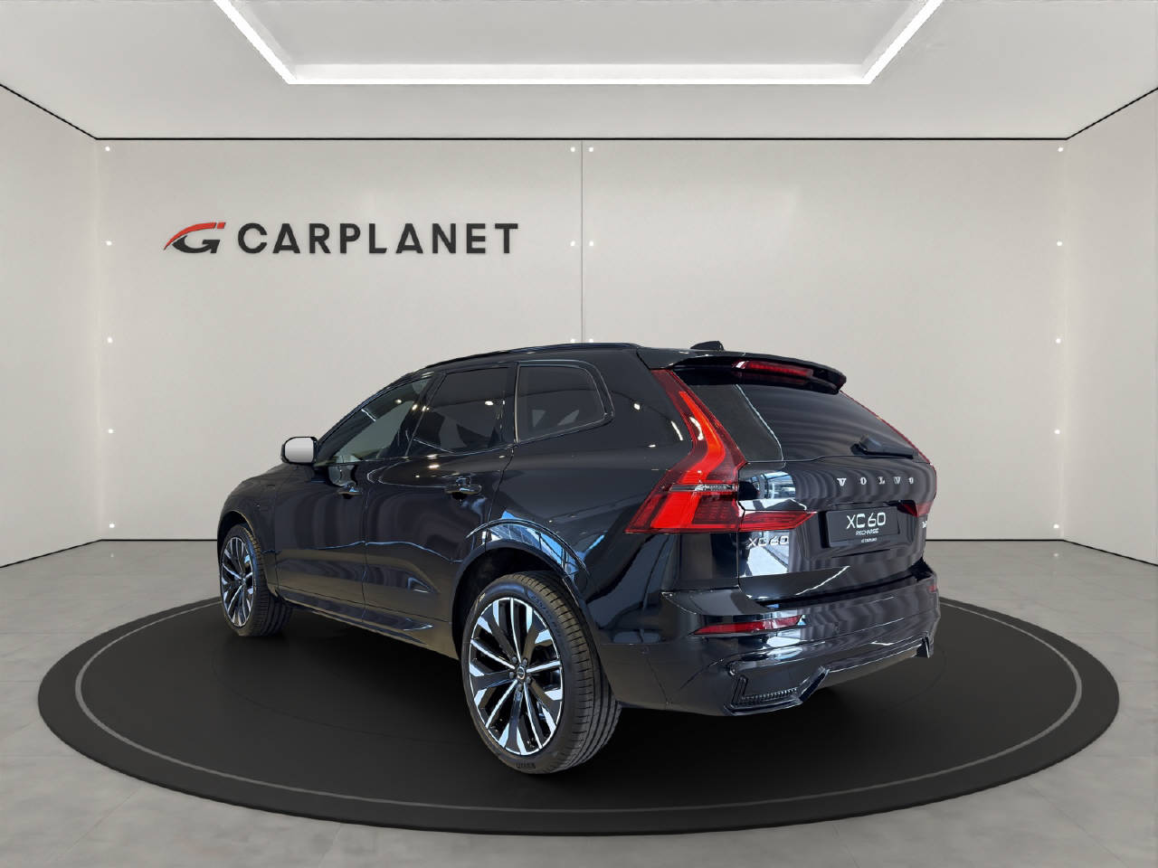VOLVO XC60 2.0 T6 TE Ultra Dark eAWD-image-2
