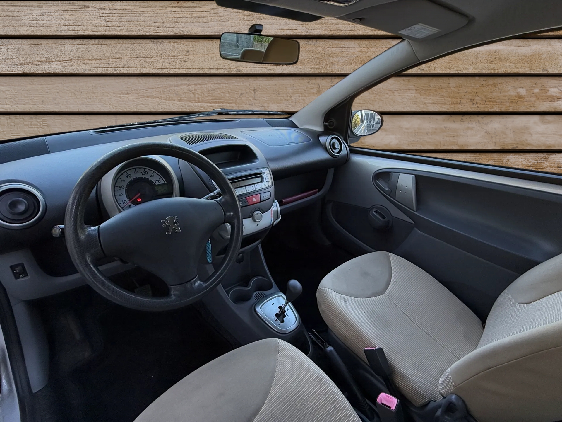 PEUGEOT 107 1.0 Trendy-image-6