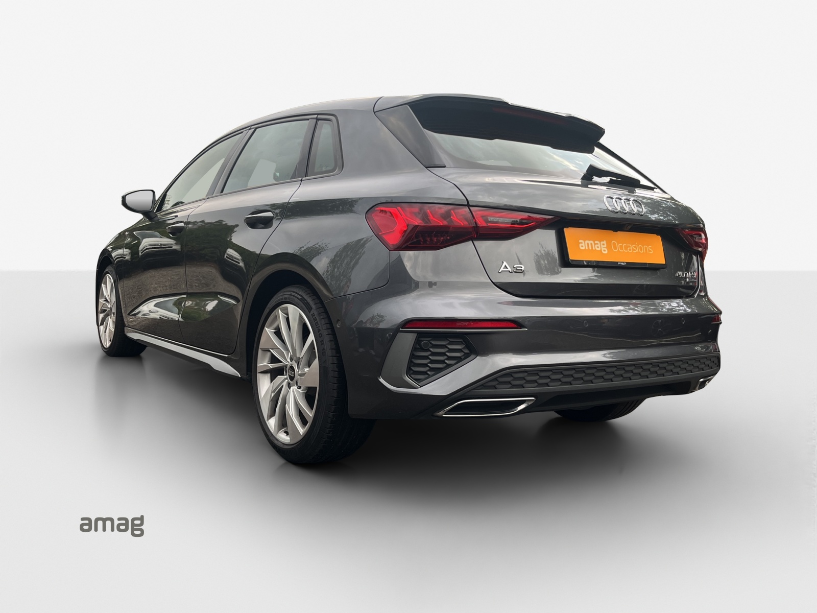 AUDI A3 Sportback 40 TFSI S line quattro S-tronic-showroom-element-2