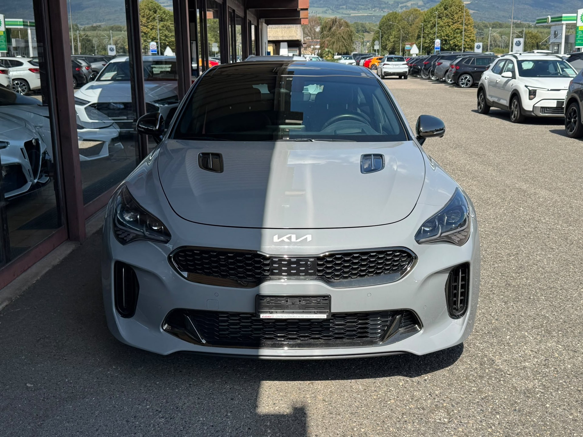 KIA Stinger 3.3 T-GDi GT Automat AWD-image-2