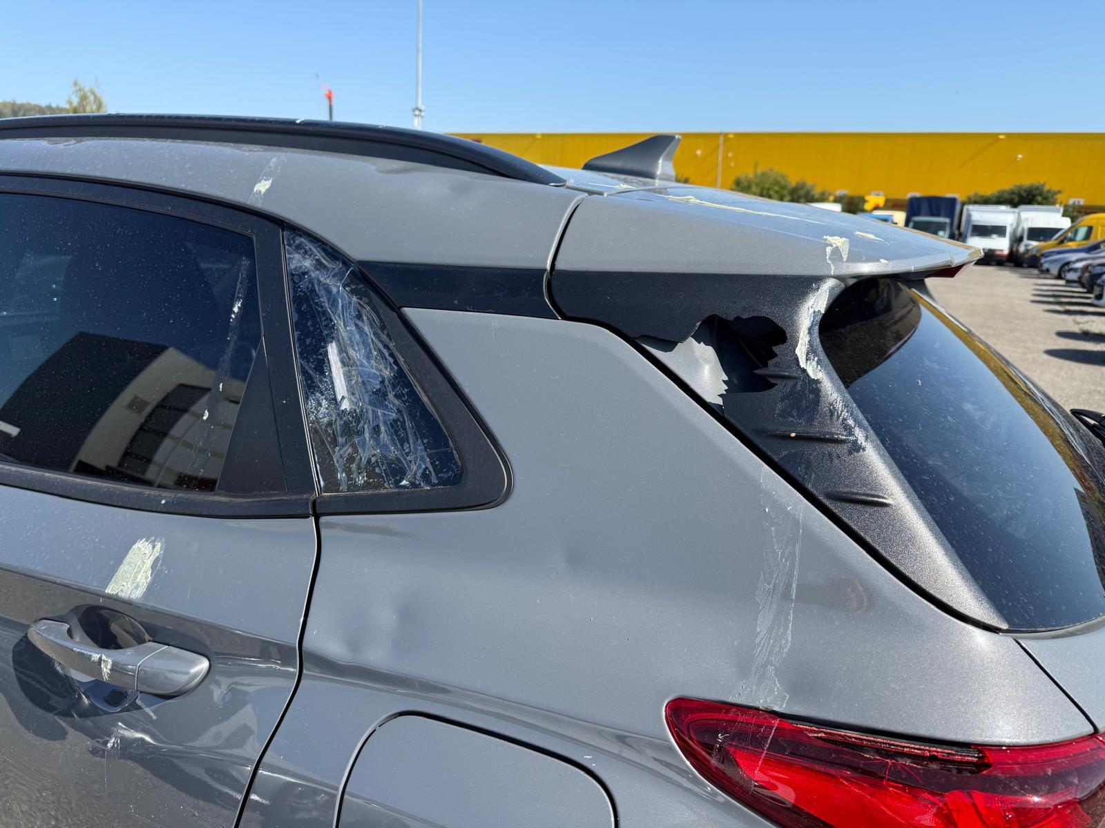 HYUNDAI Kona 1.6 GDi Hybrid Vertex-image-6
