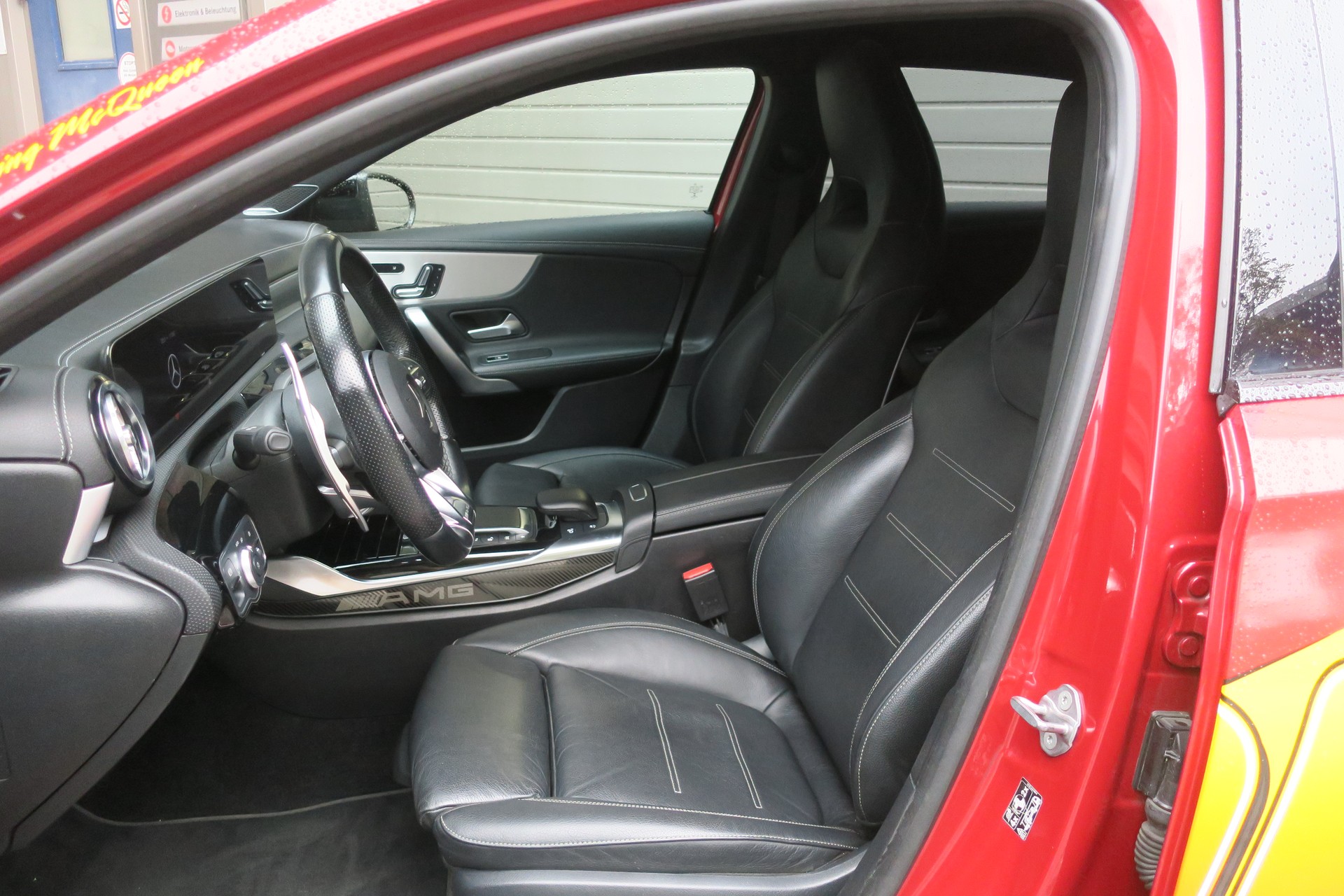 MERCEDES-BENZ A 35 AMG 4Matic Speedshift-image-6