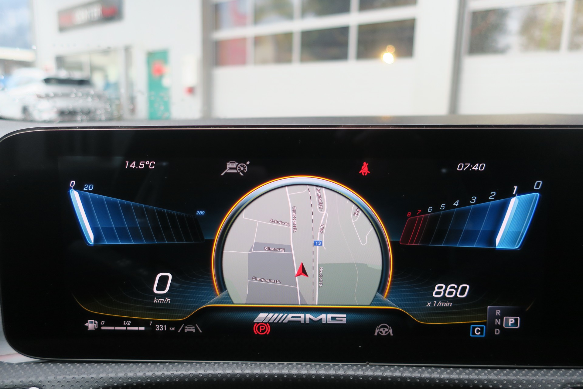 MERCEDES-BENZ A 35 AMG 4Matic Speedshift-image-9