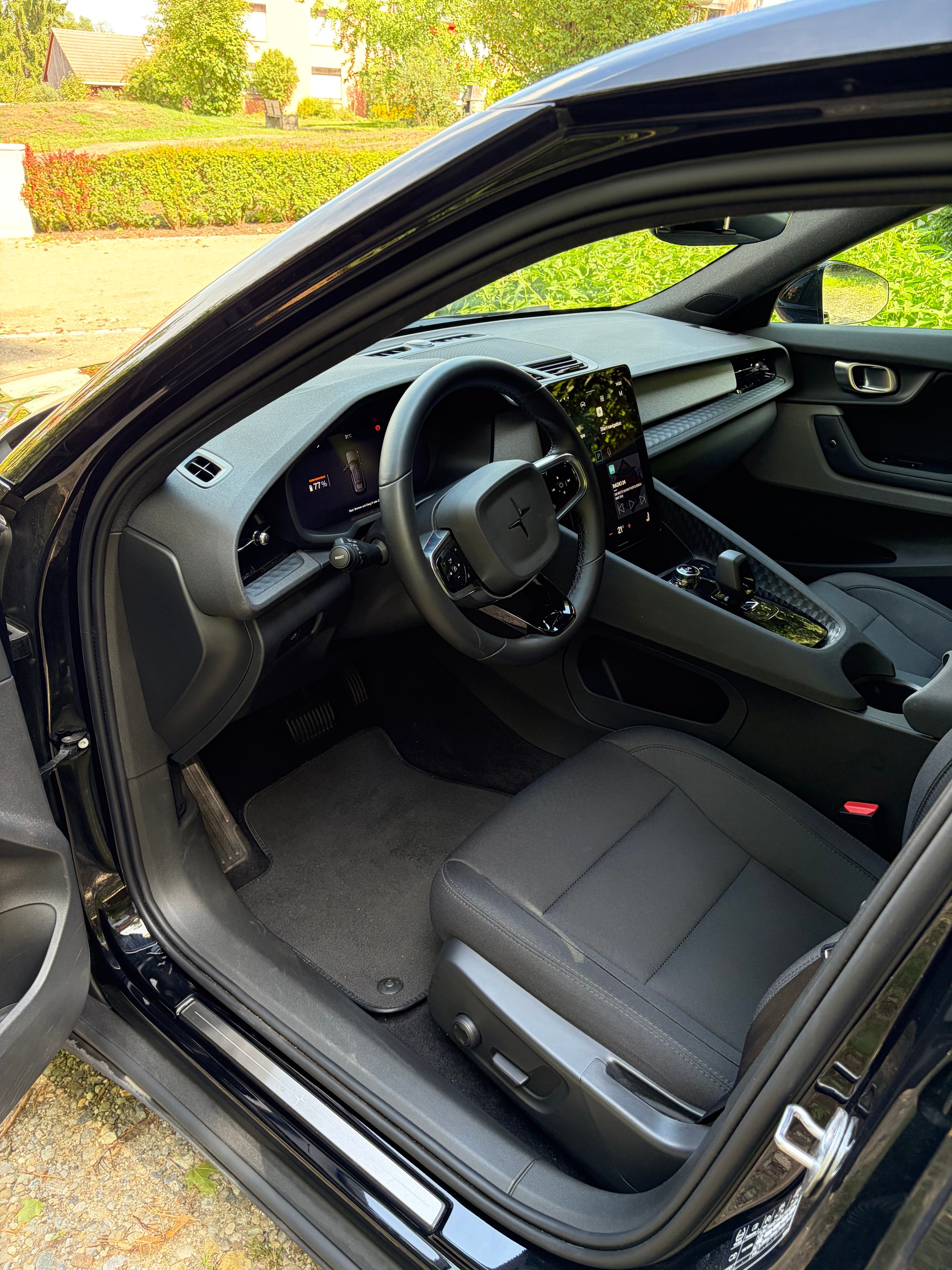 POLESTAR Long Range Dual Motor-image-3