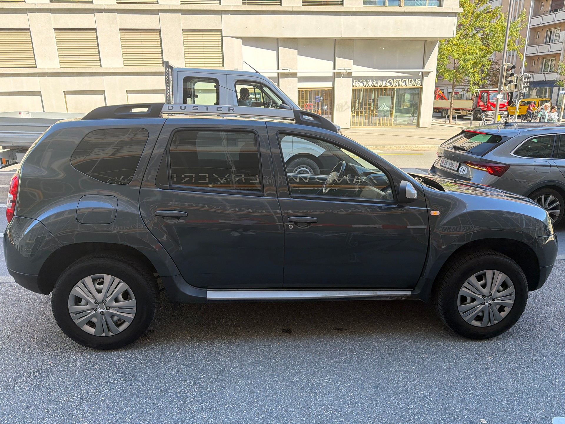 DACIA Duster 1.2 T Ambiance 4x4-image-5