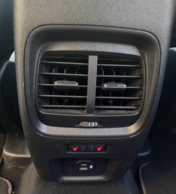 FORD Kuga 2.5 FHEV ST-Line X 4WD-image-15