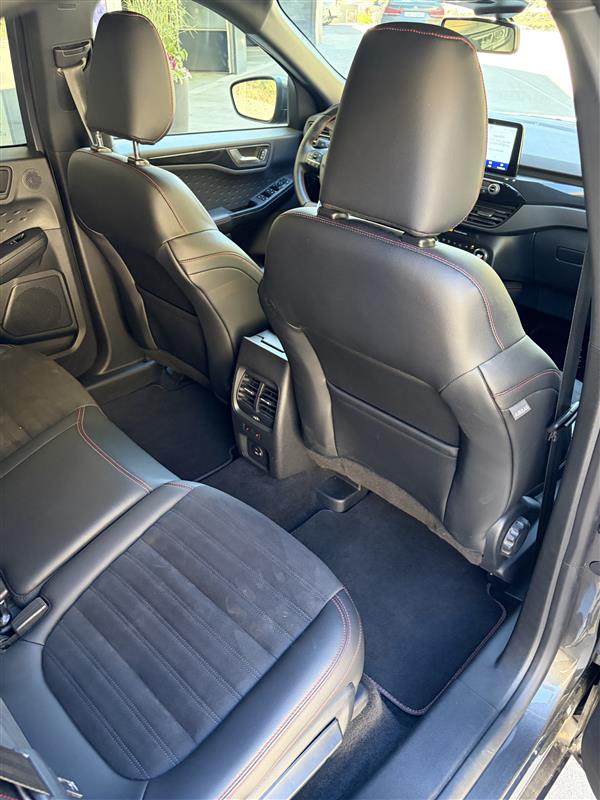 FORD Kuga 2.5 FHEV ST-Line X 4WD-image-8
