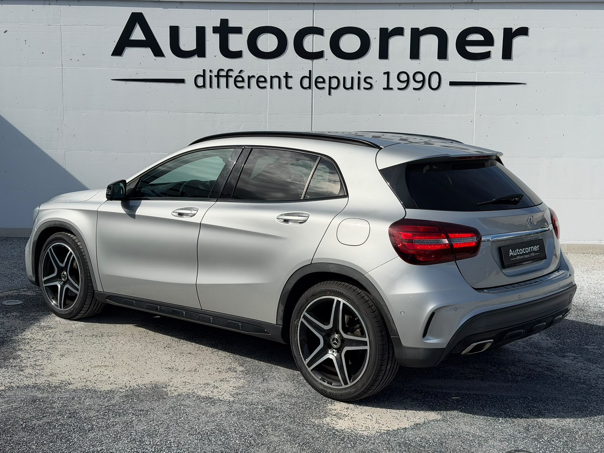 MERCEDES-BENZ GLA 250 AMG Line 4Matic 7G-DCT-image-5