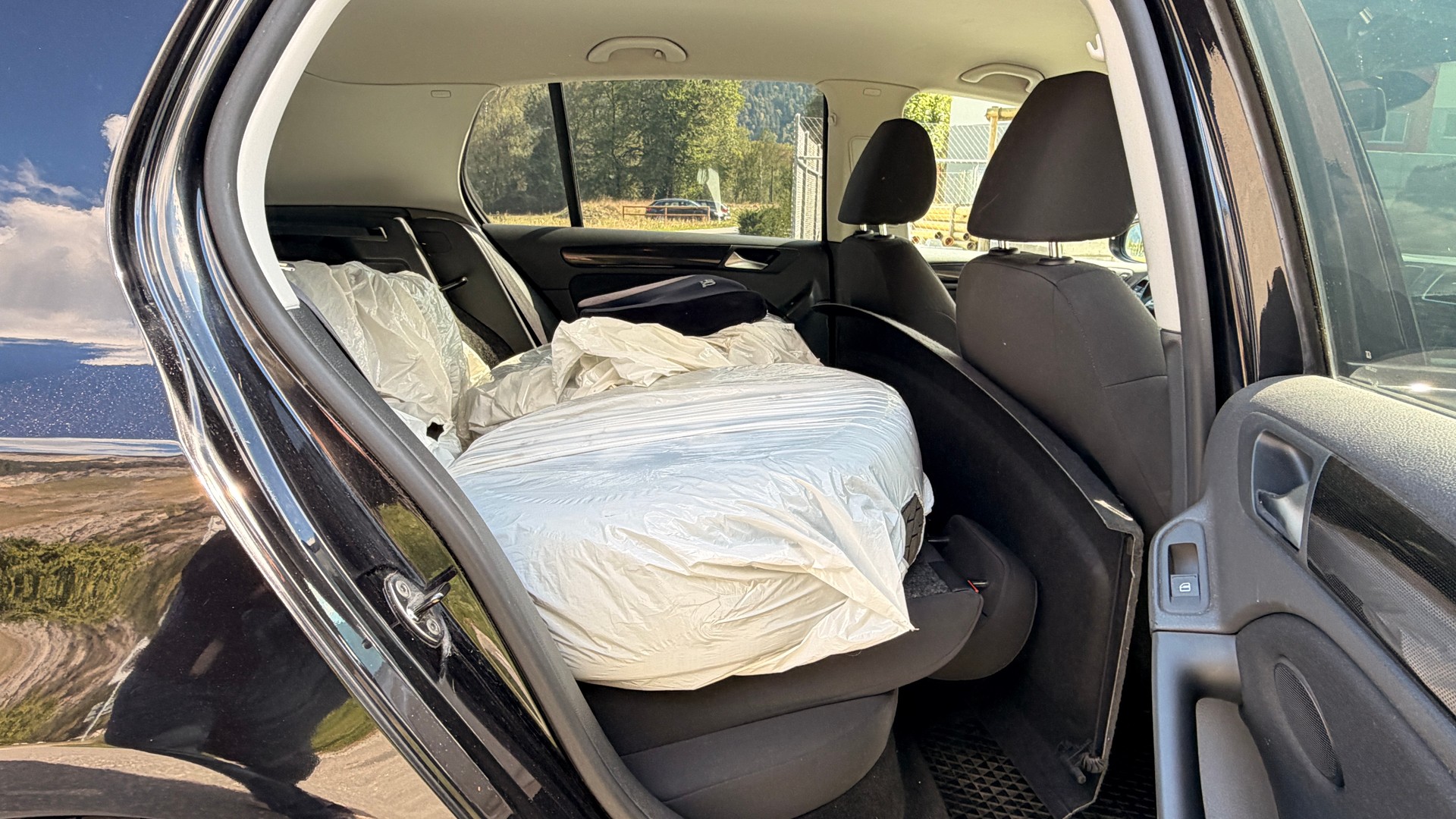 VW Golf 2.0 TDI Comfortline 4Motion-image-9