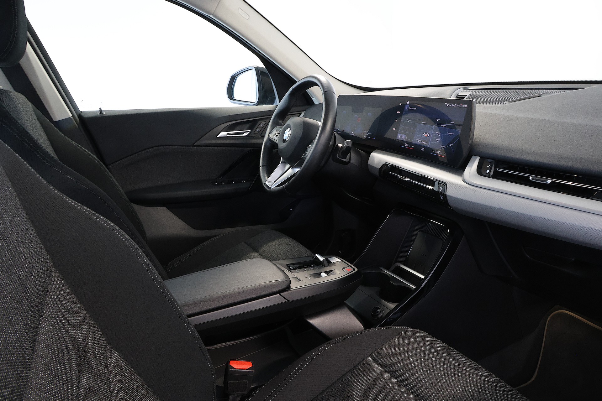 BMW X1 23d xDrive-image-13