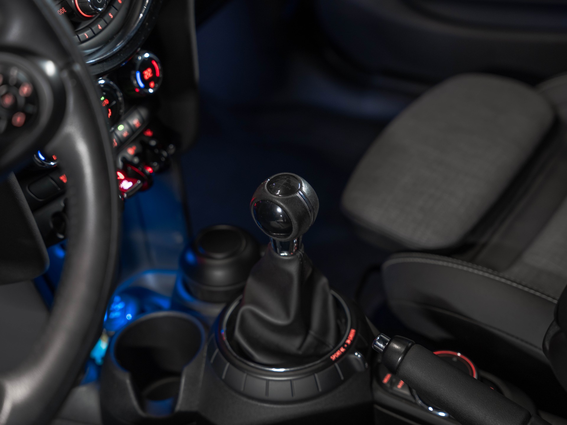 MINI Cooper-image-27