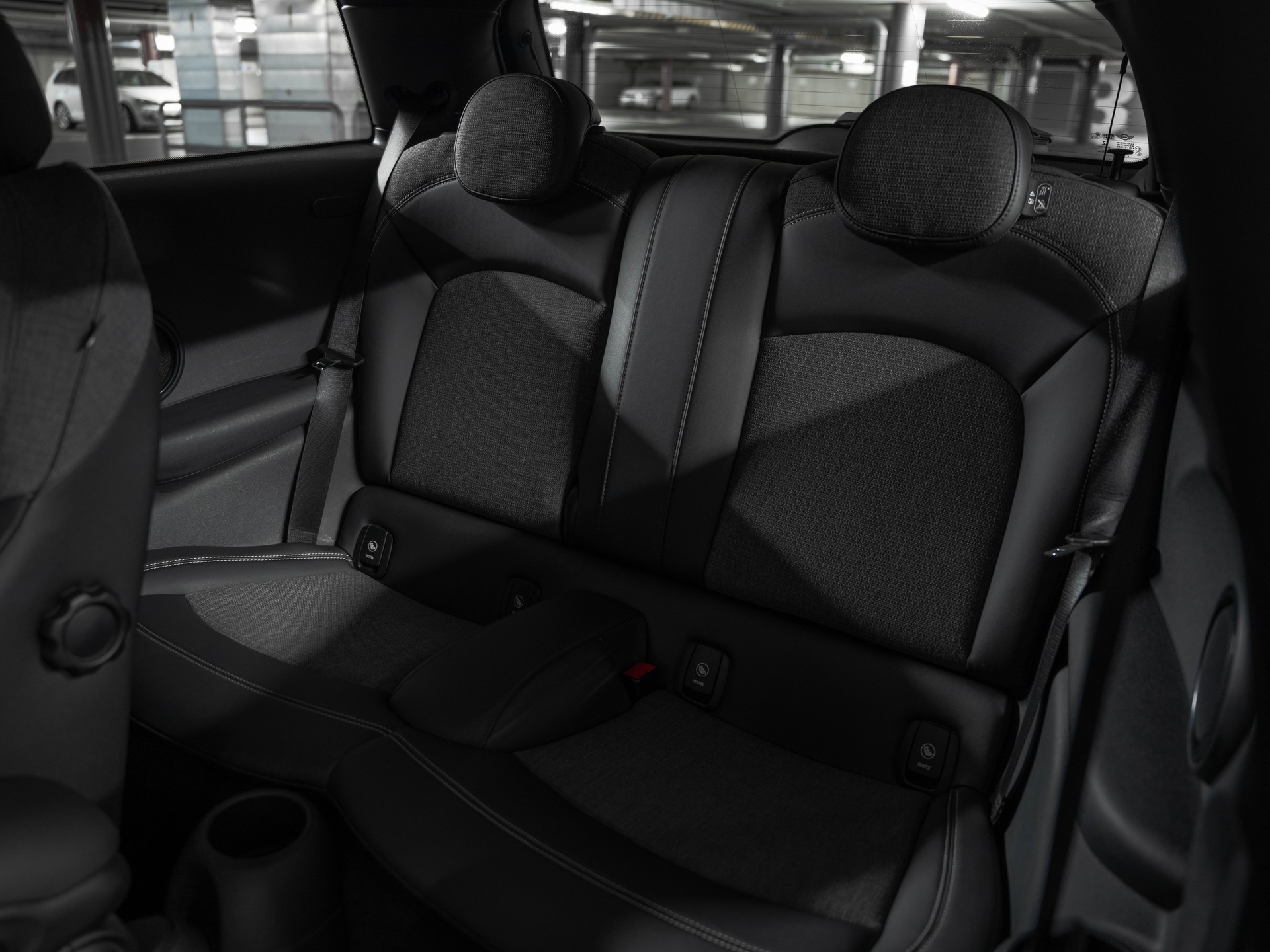MINI Cooper-image-31
