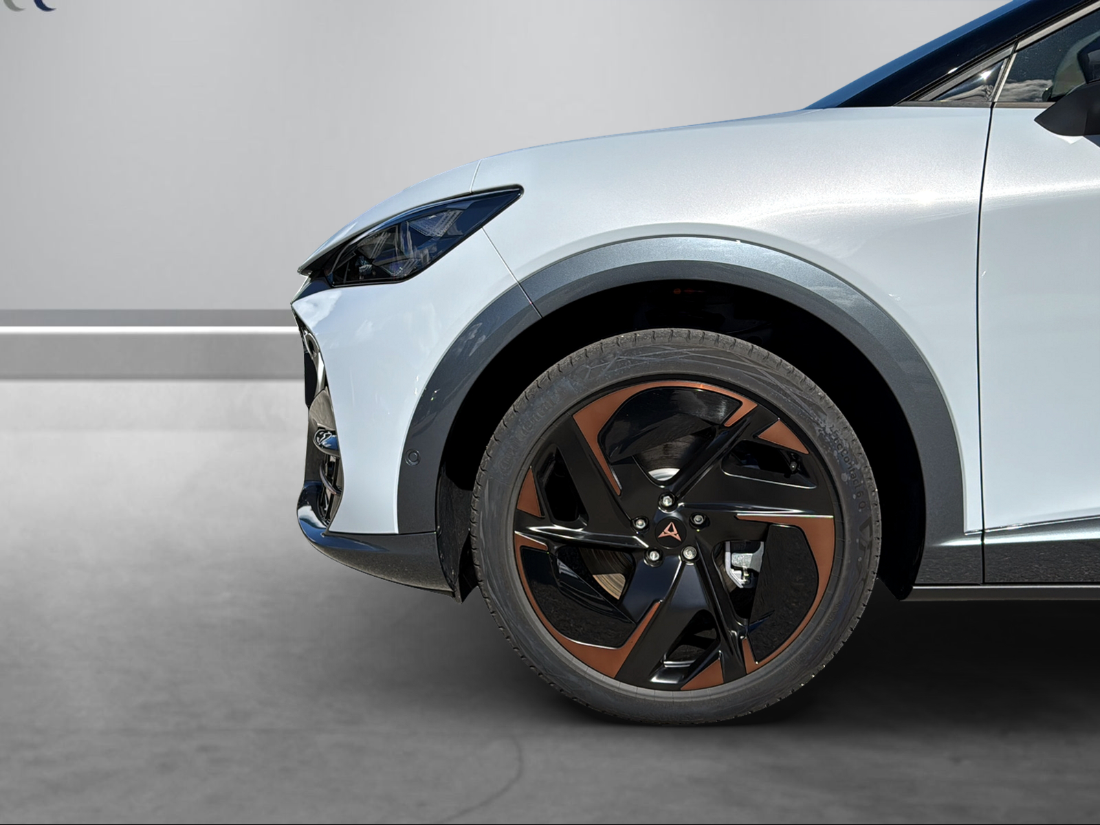 CUPRA Tavascan Type 9 77 kWh Adrenaline-image-2