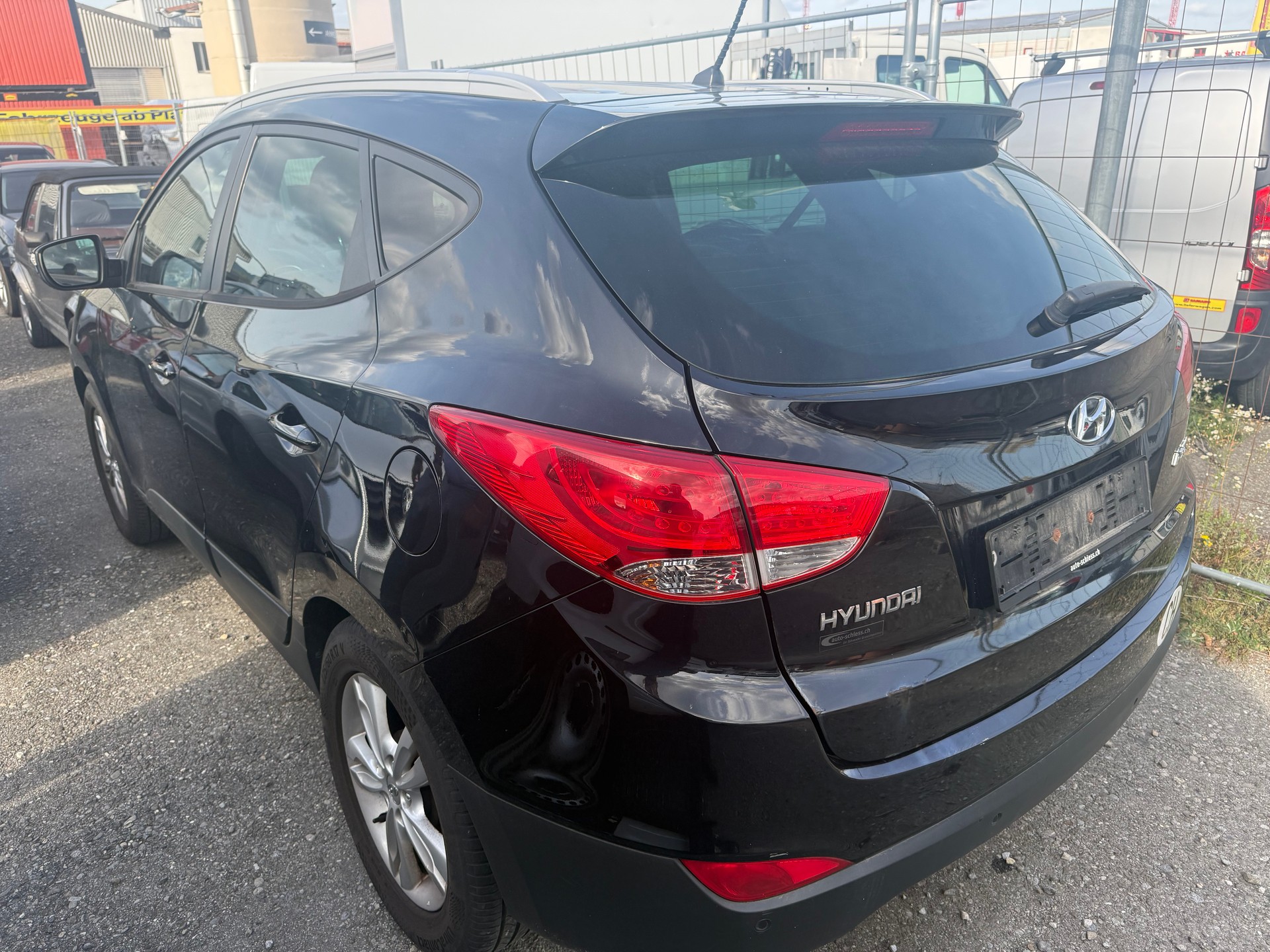 HYUNDAI iX 35 2.0 Comfort 4WD-image-3