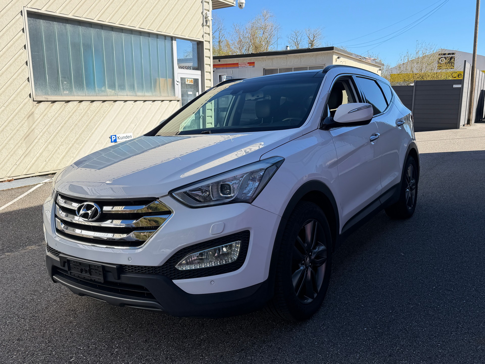 HYUNDAI Santa Fe 2.2 CRDI Style 4WD Automatic-image-0